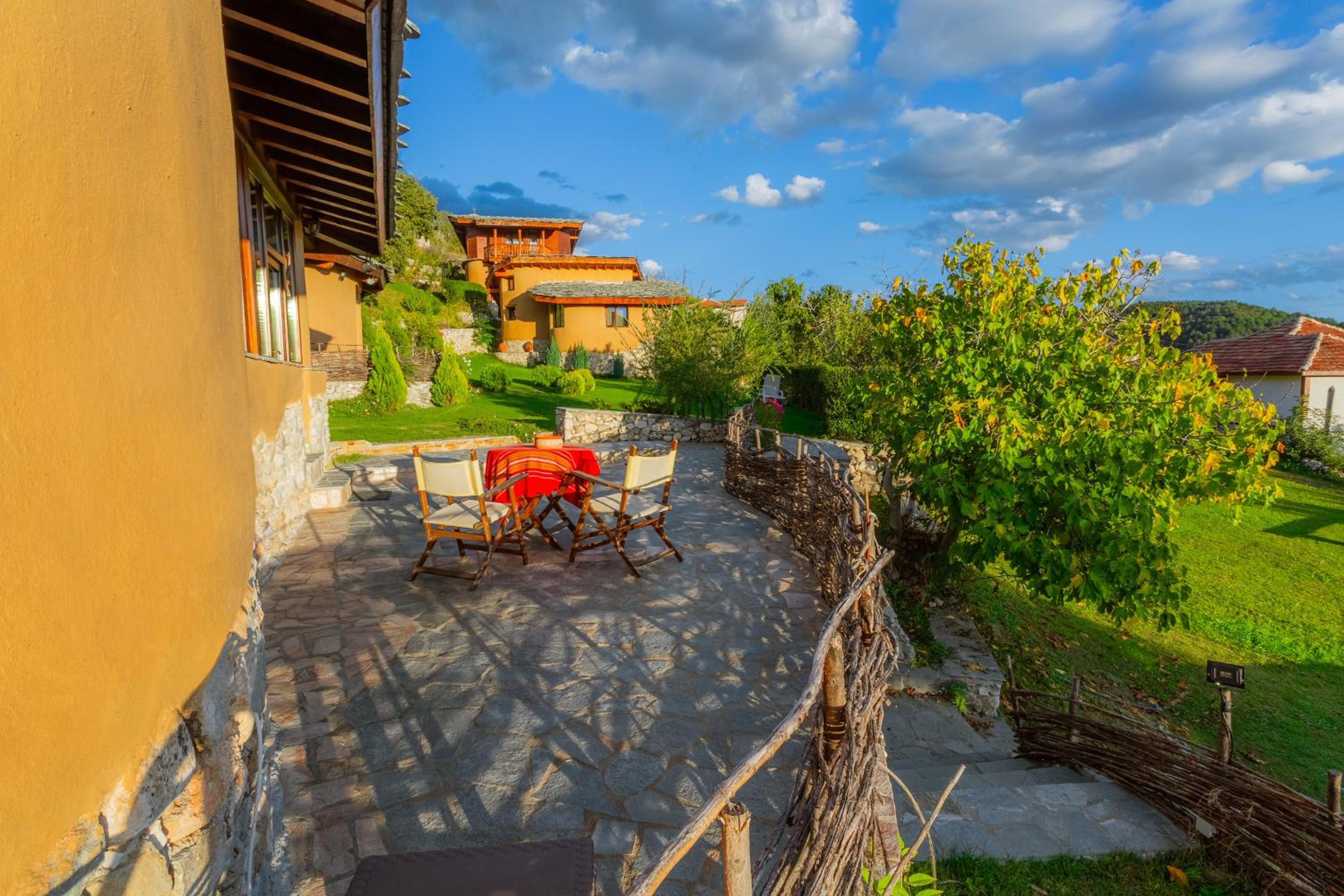 Eco Village Under the Cliffs