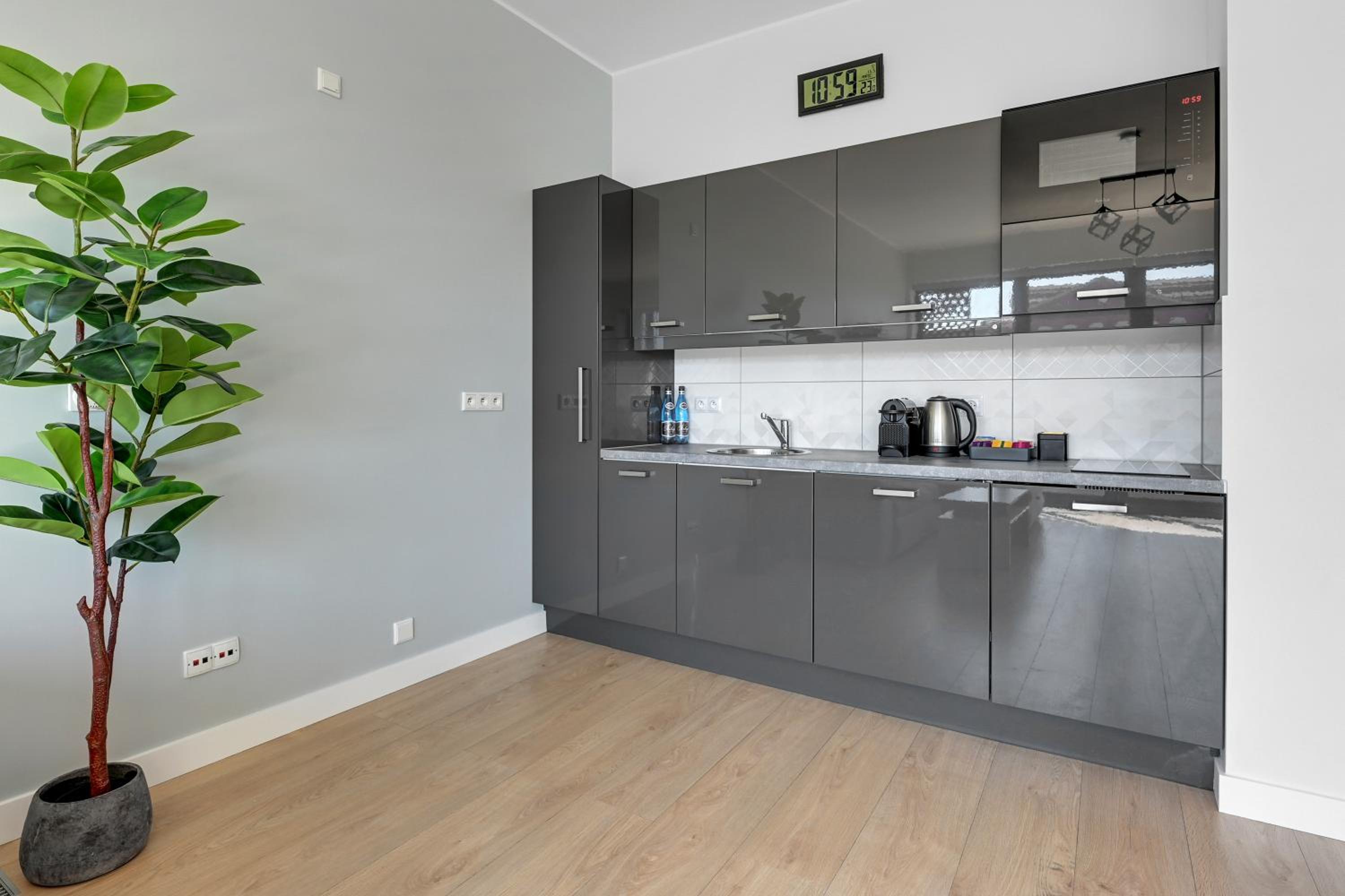 Symfonia Amazing River View Apartment by Downtown Apartments