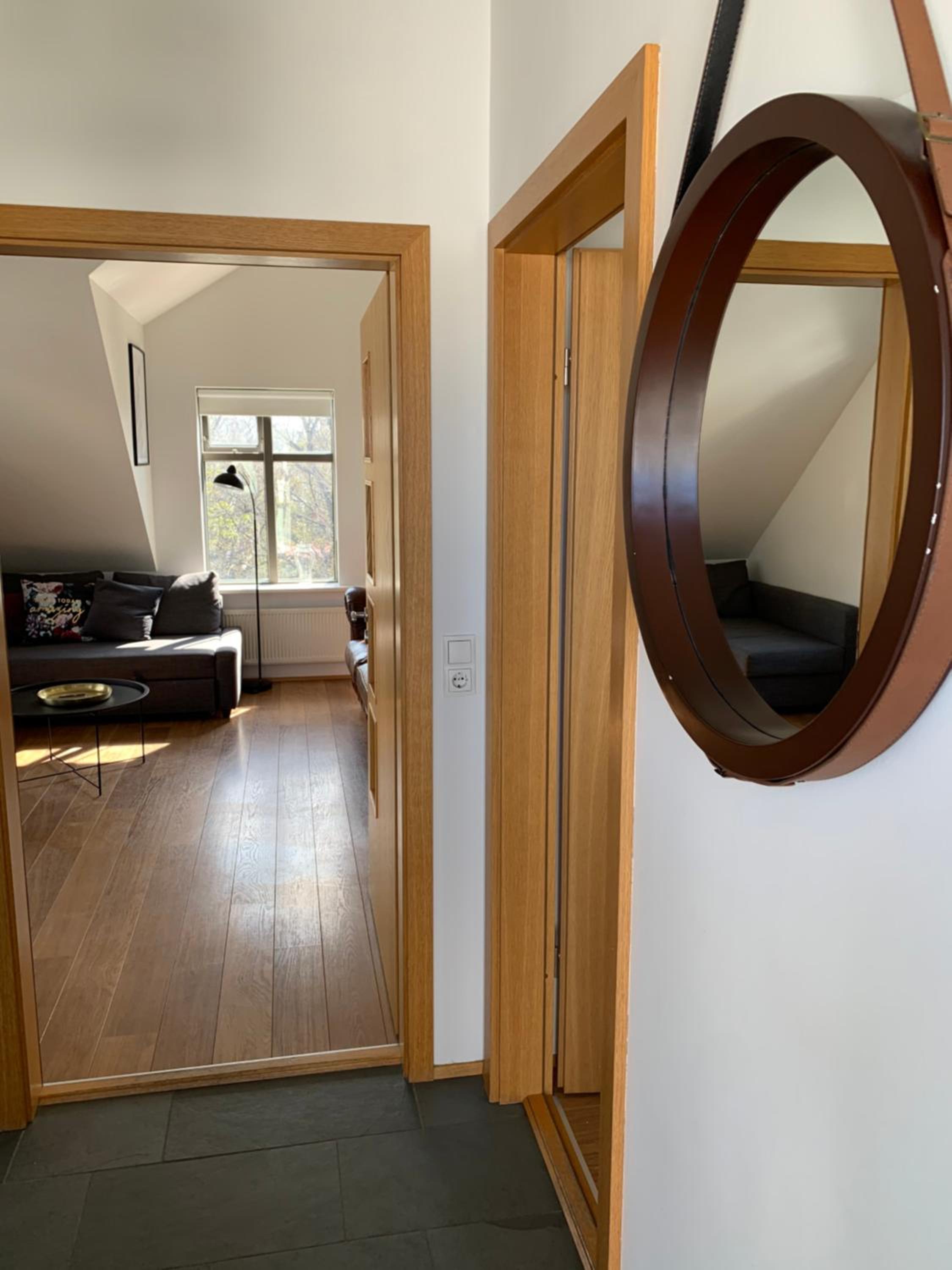 Mengi Apartments