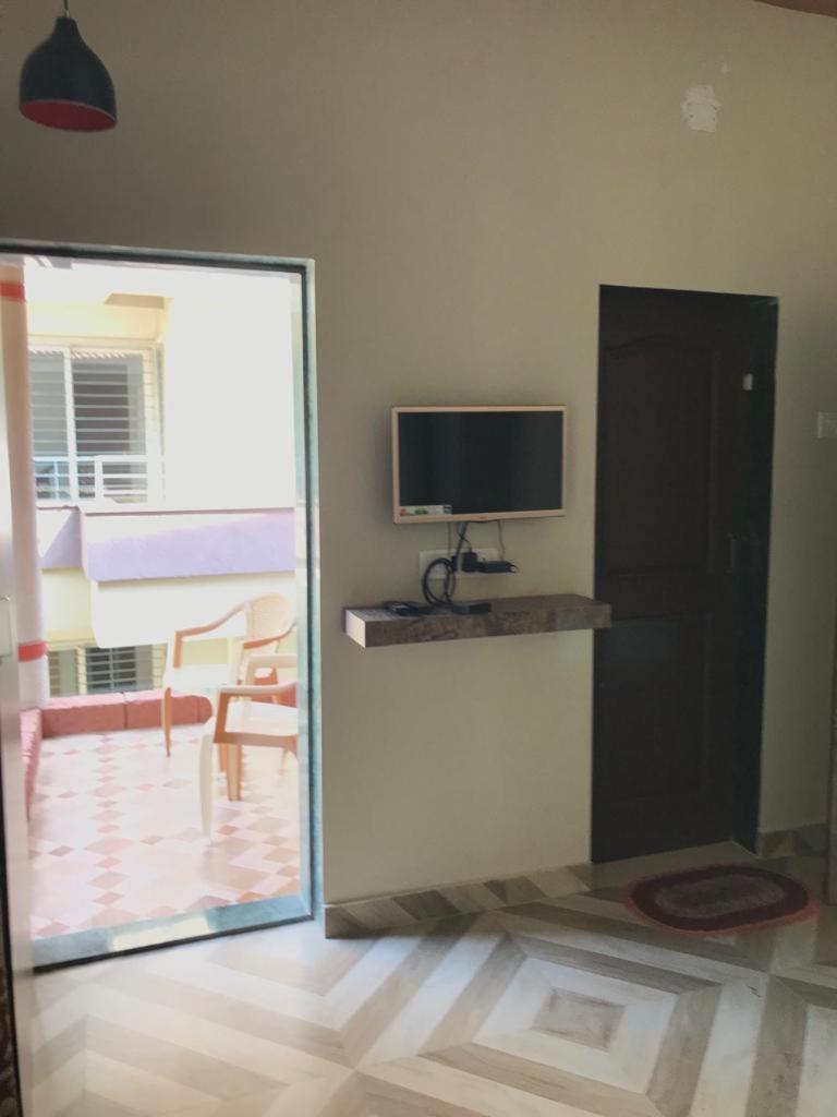 Swimming Pool Cottage Alibag With Meals view 5
