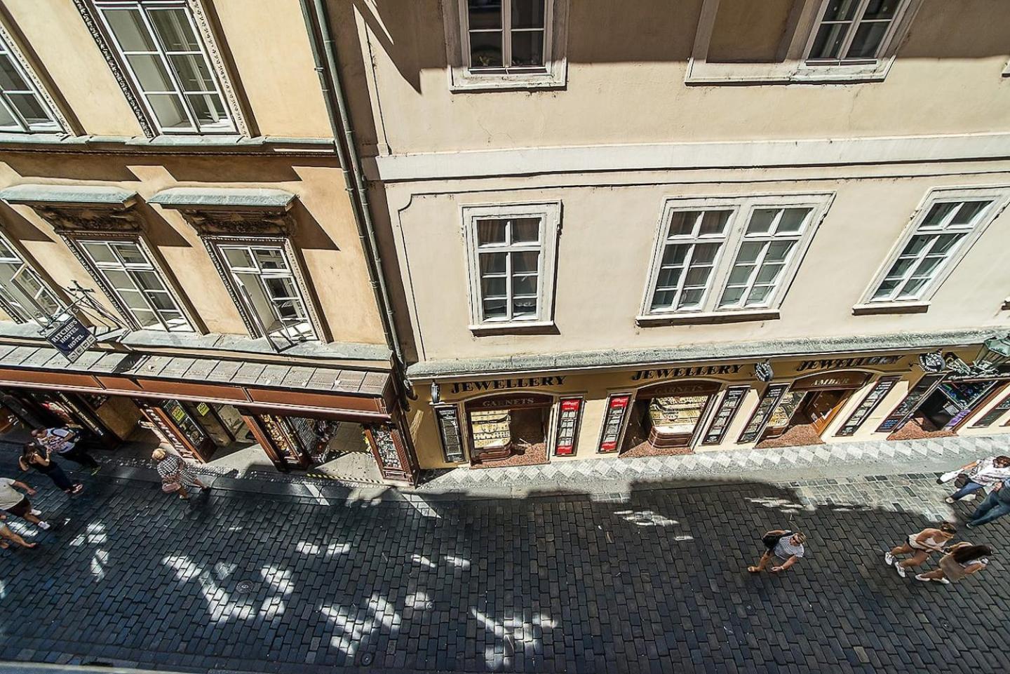 Newly renovated 1-bed apartment at Charles Bridge