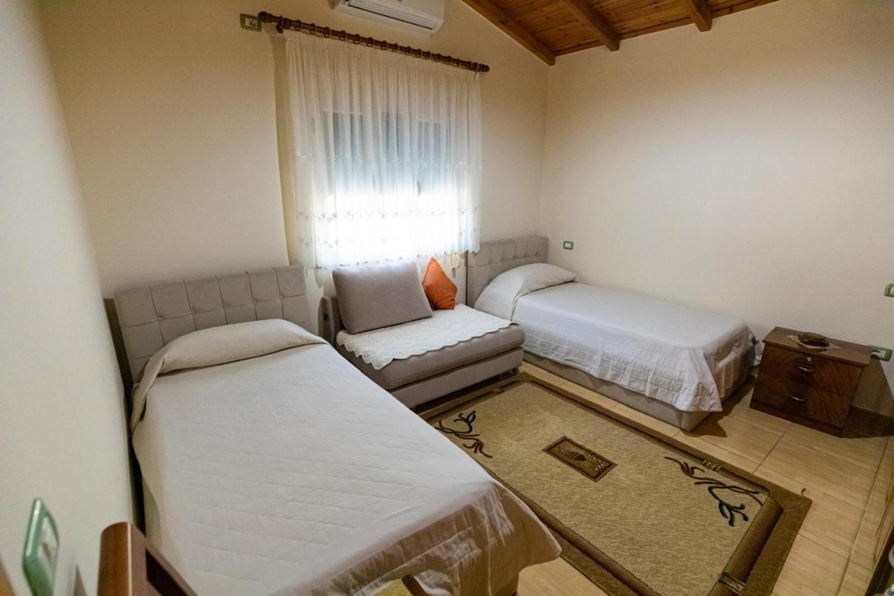 VILA LLANO