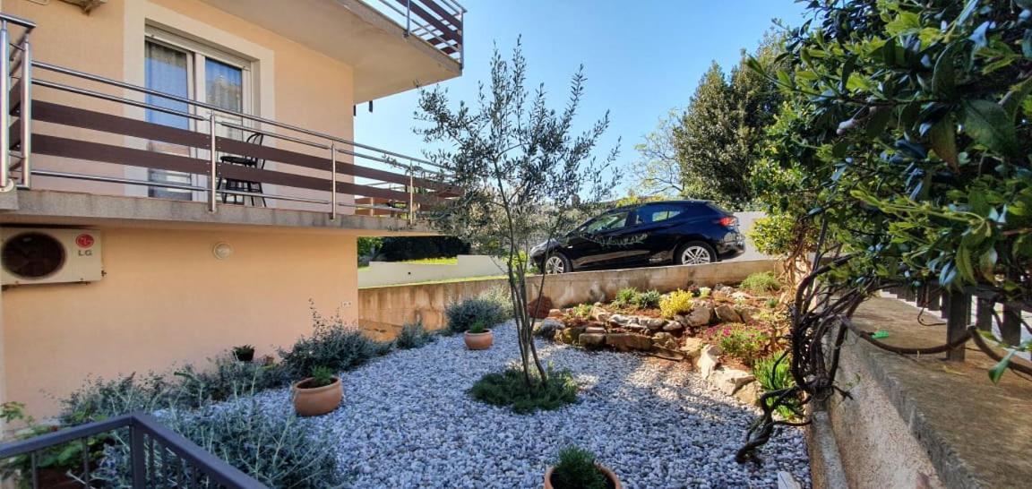 Apartments Gracijela view 3