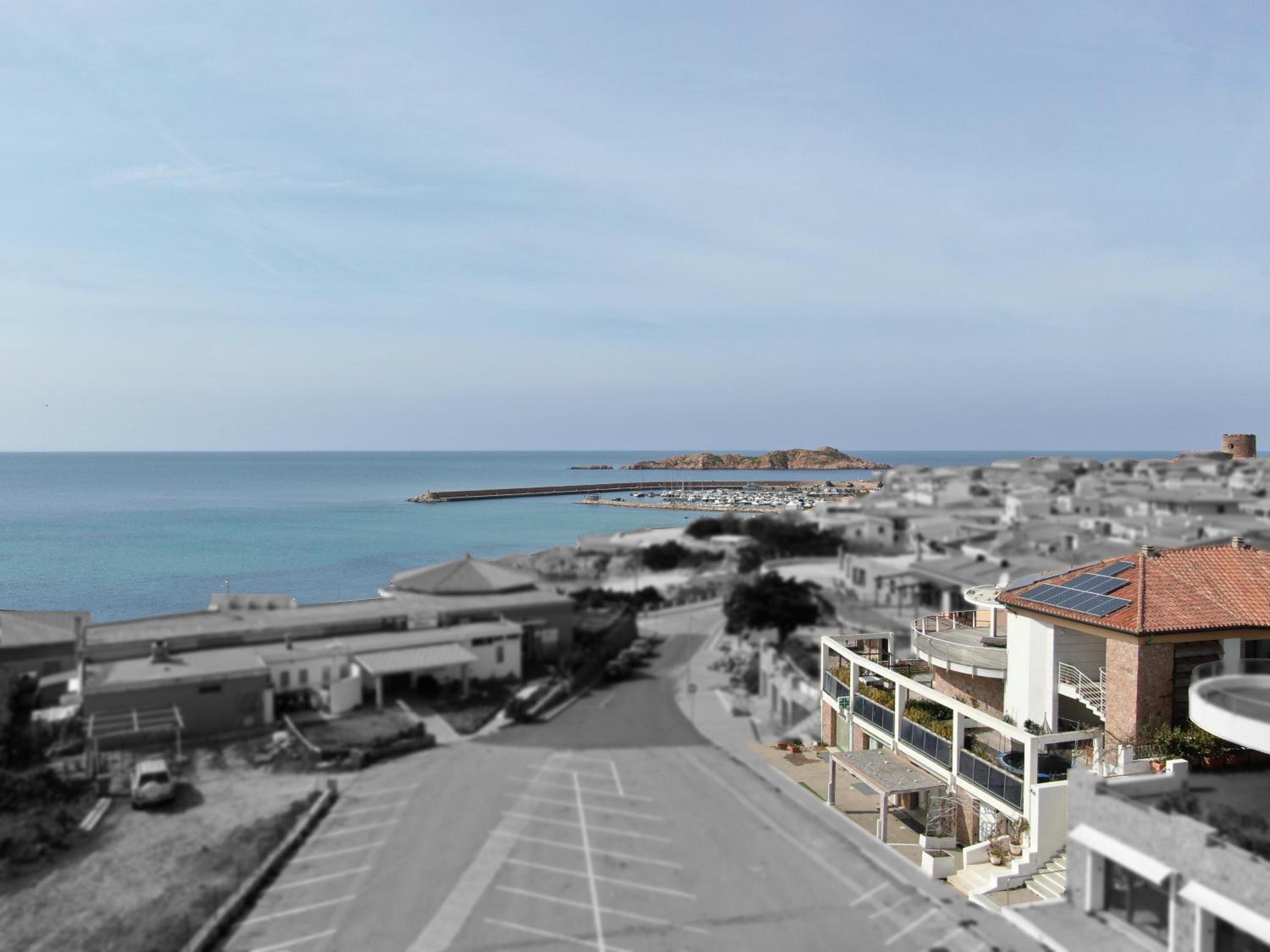 Holiday home Isola Rossa view 2