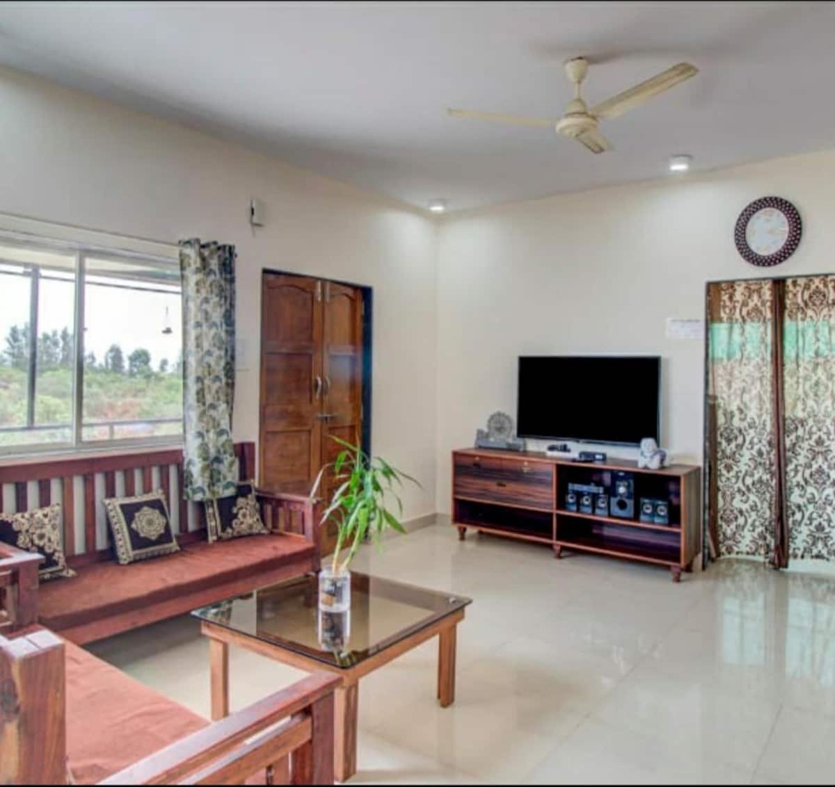 Beautiful KP Sky View Bungalow view 3