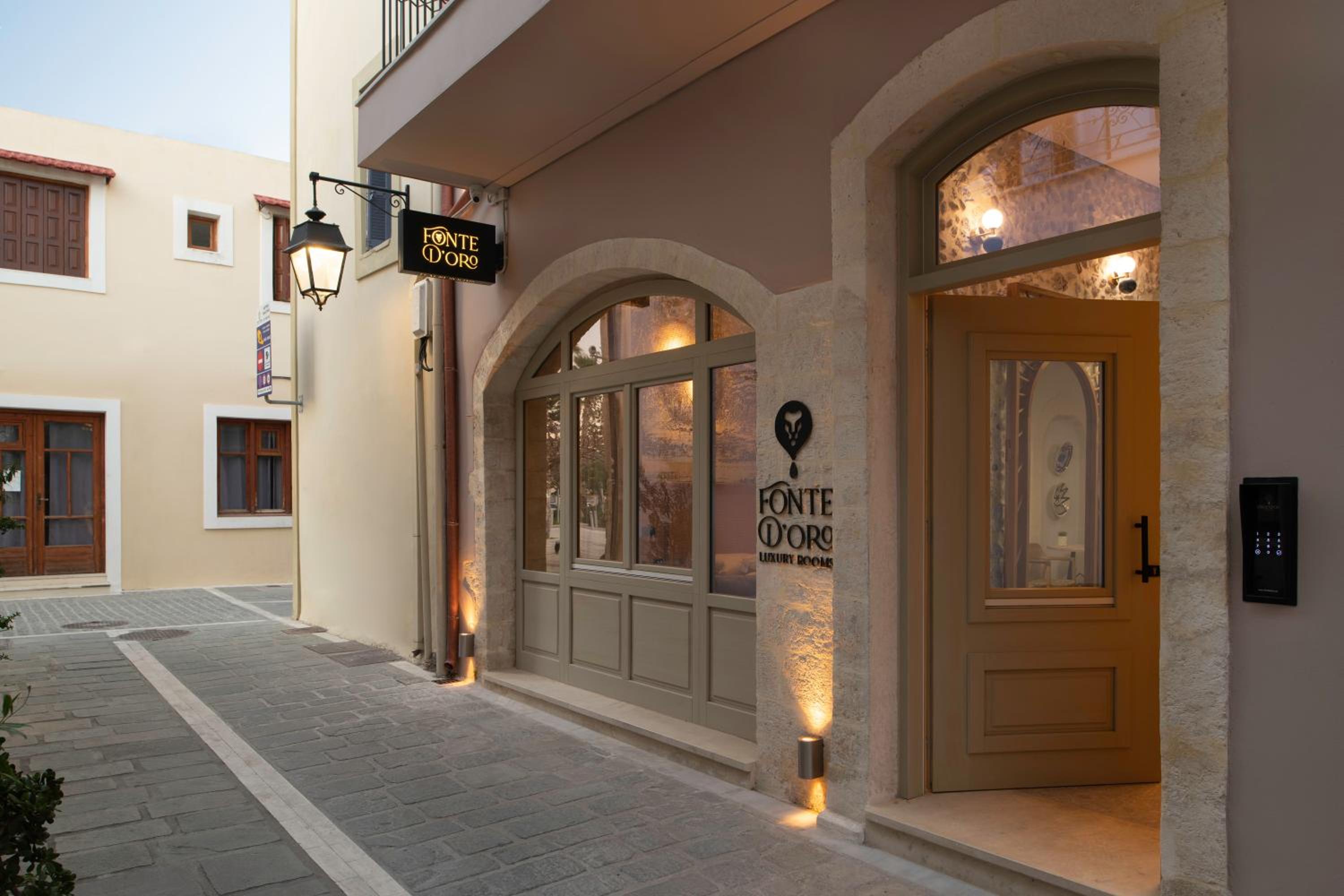 Fonte d'Oro Luxury Rooms view 2