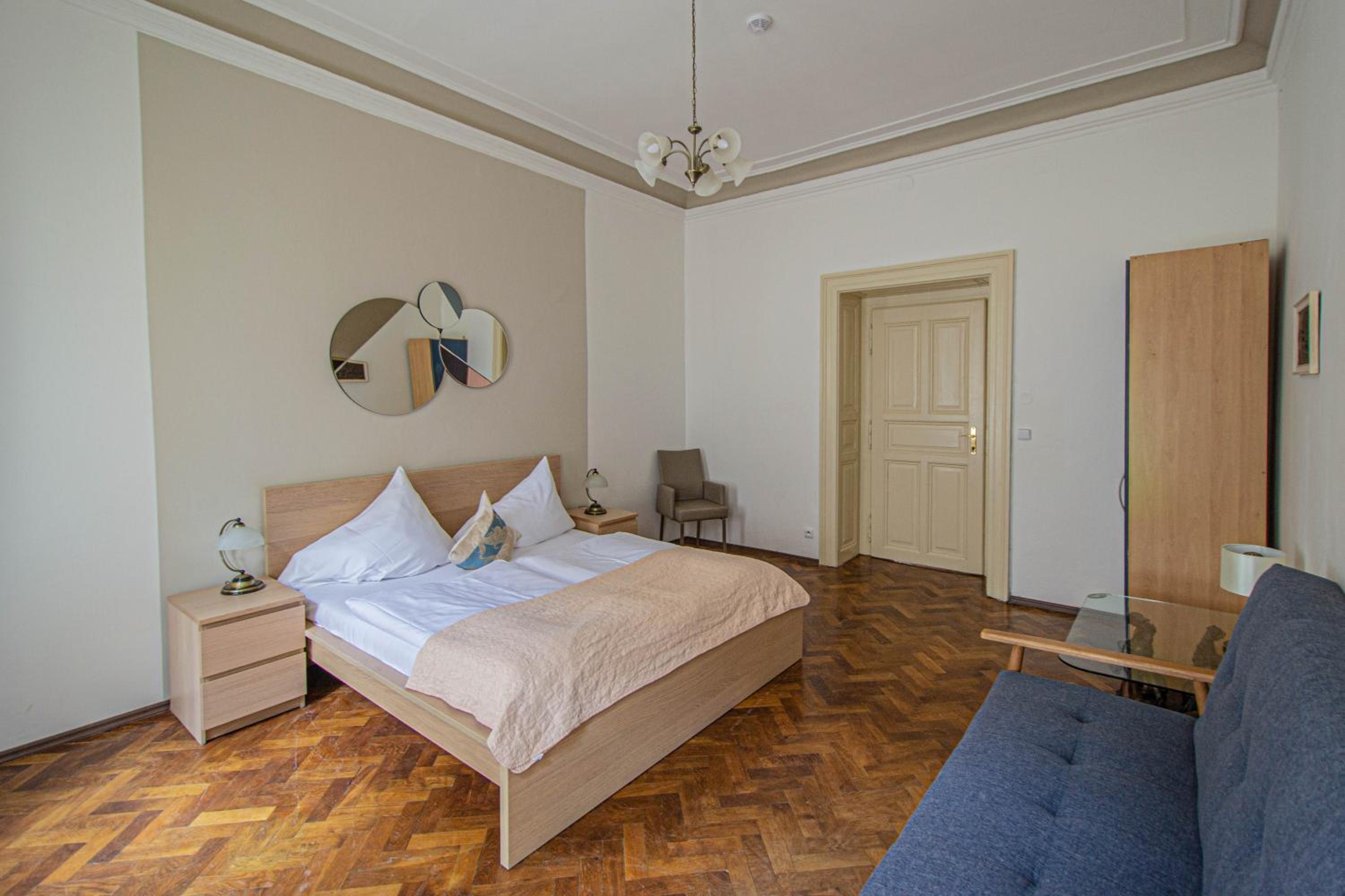 For celebrations spacious 3BDR apartment with balcony