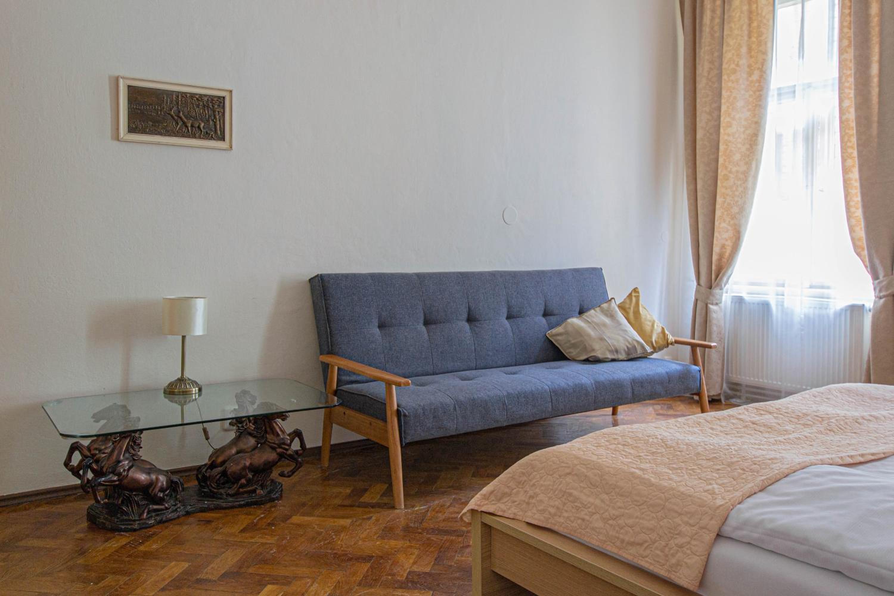 For celebrations spacious 3BDR apartment with balcony