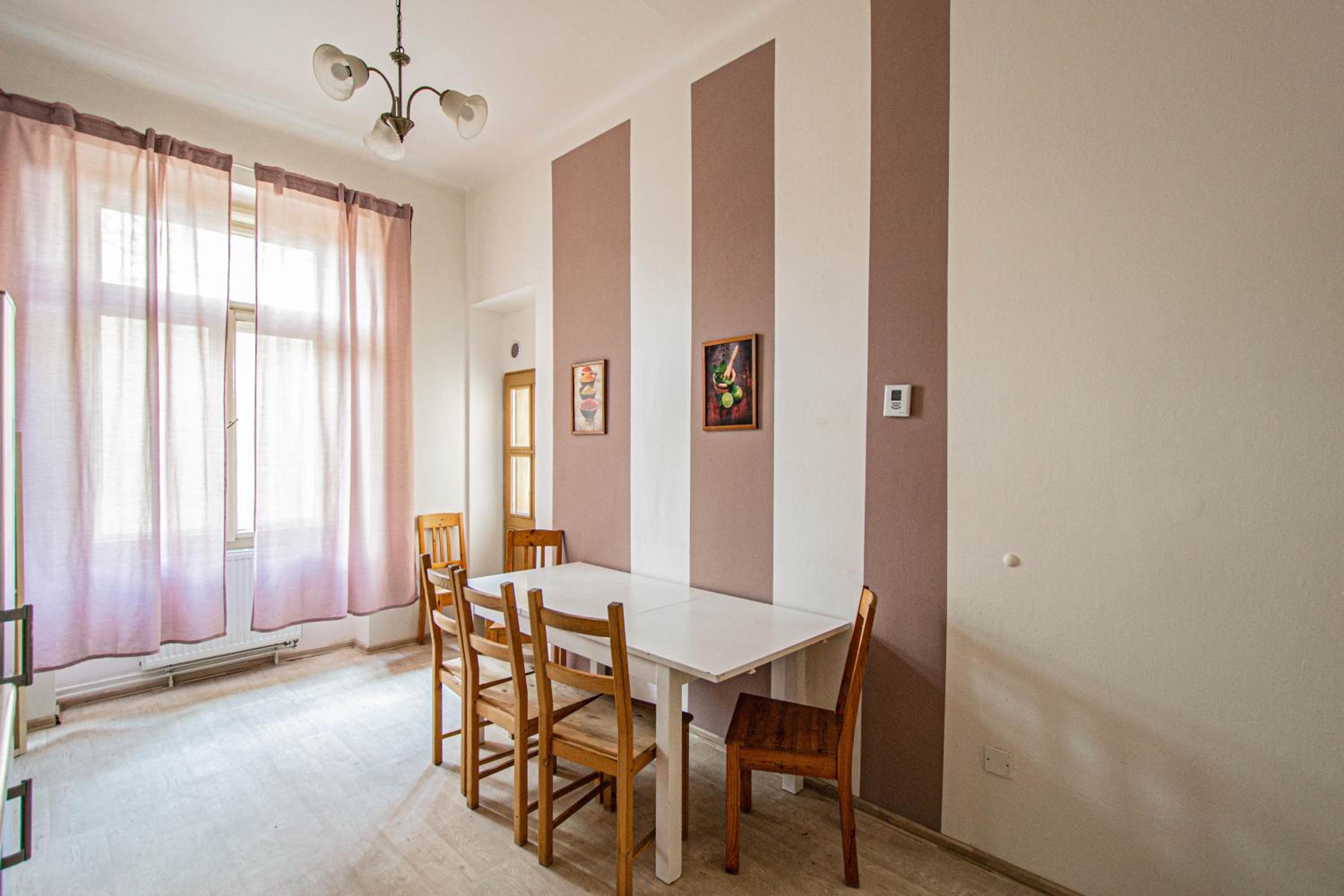 For celebrations spacious 3BDR apartment with balcony