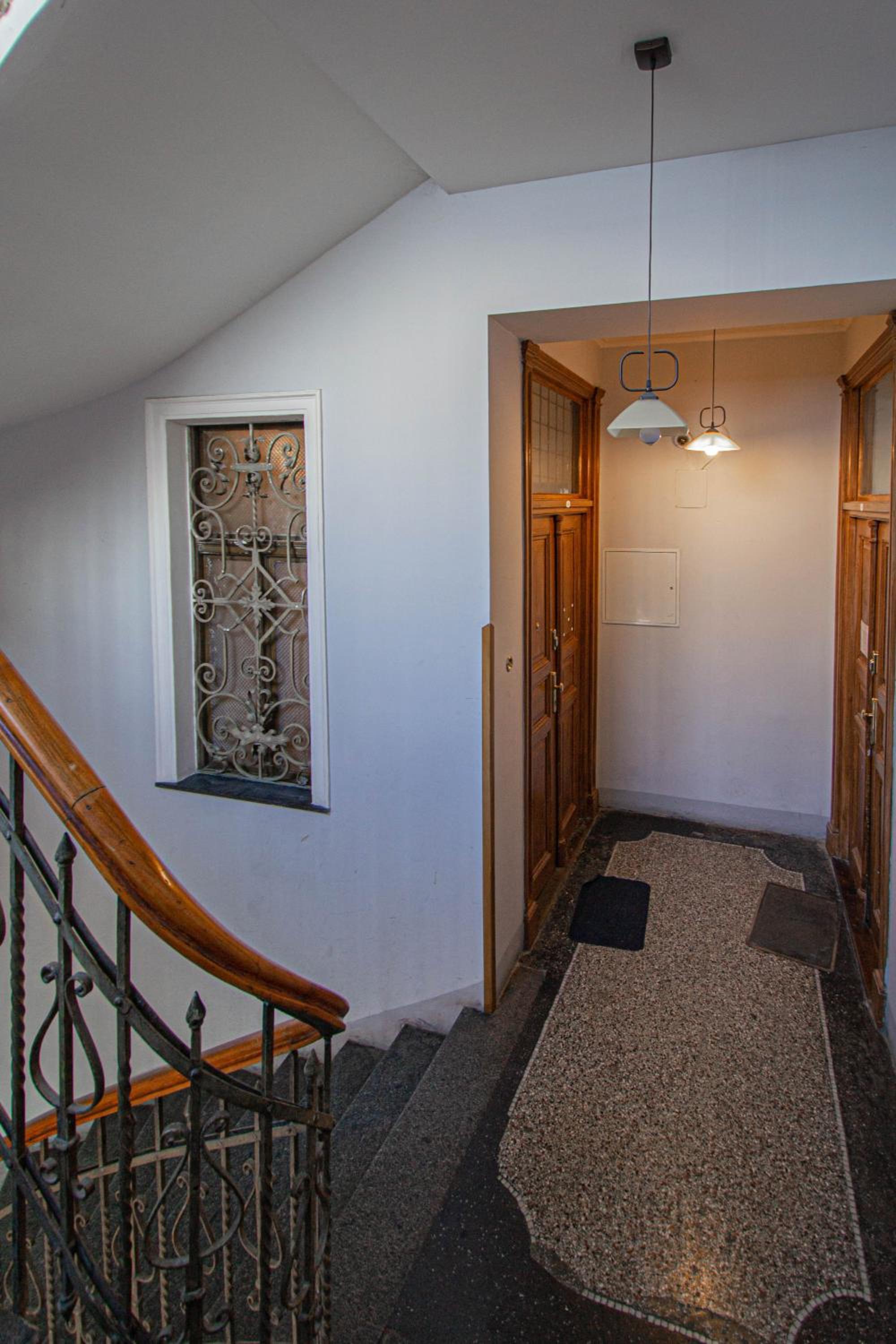 For celebrations spacious 3BDR apartment with balcony