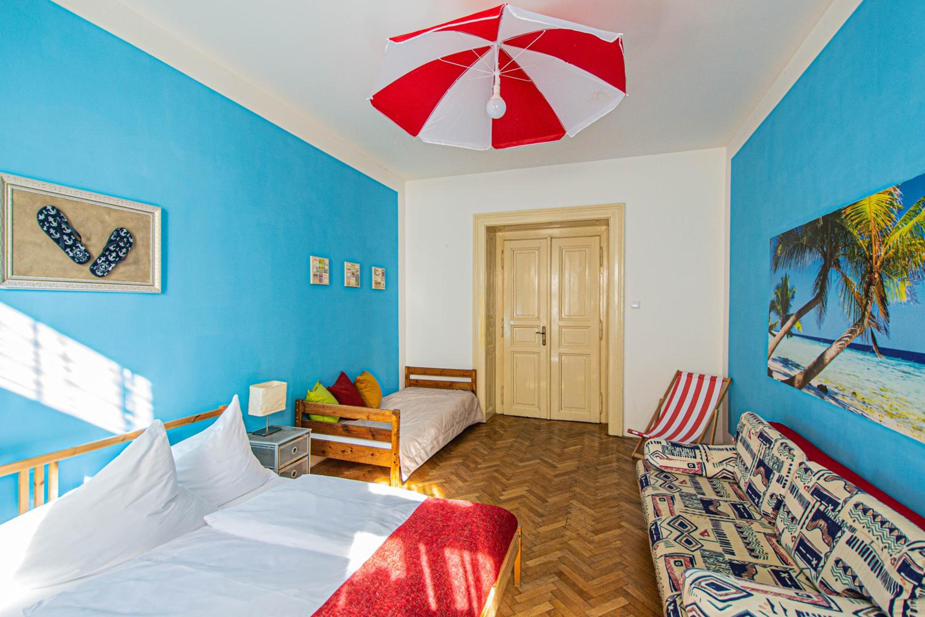 For celebrations spacious 3BDR apartment with balcony