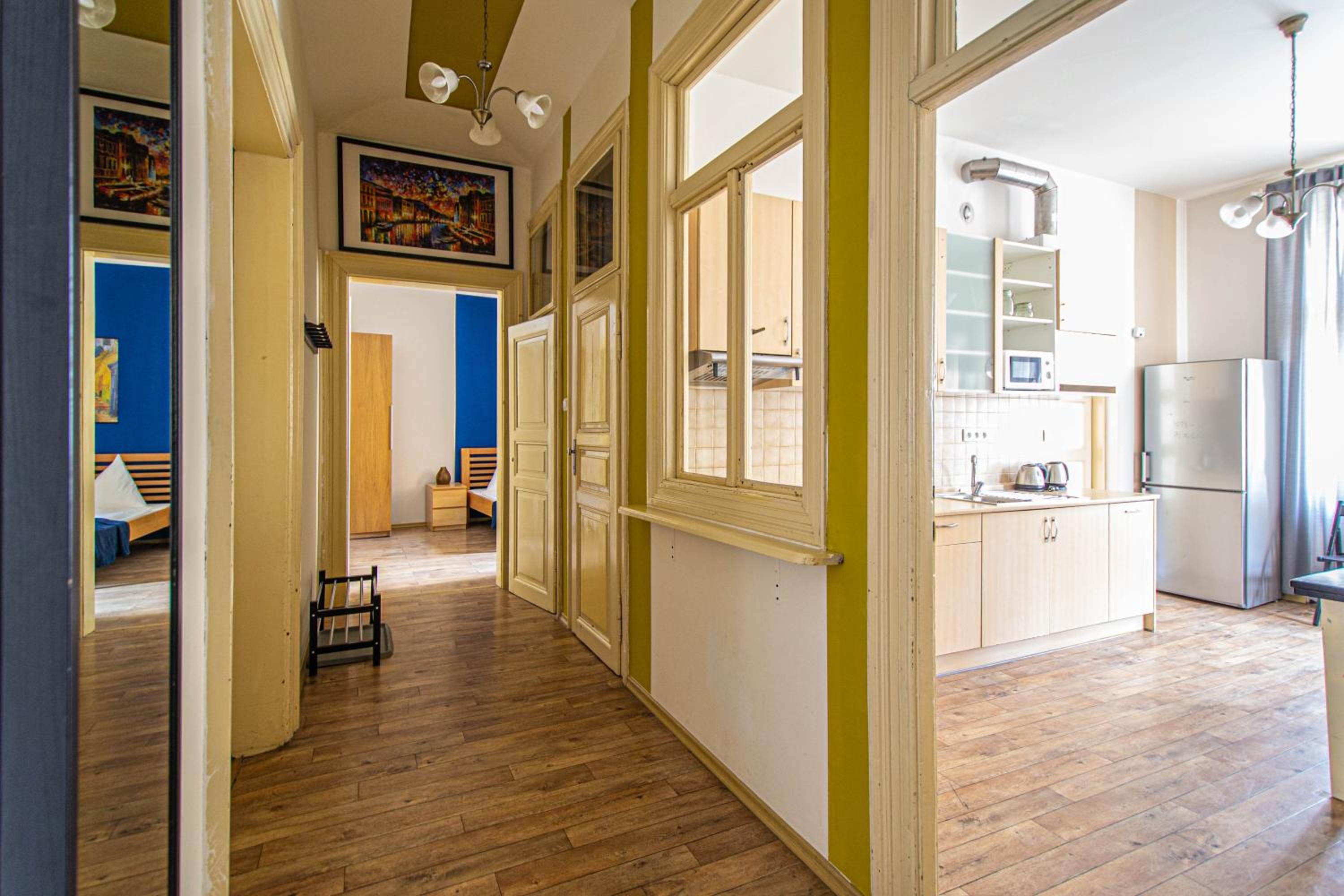 For celebrations spacious 3BDR apartment with balcony