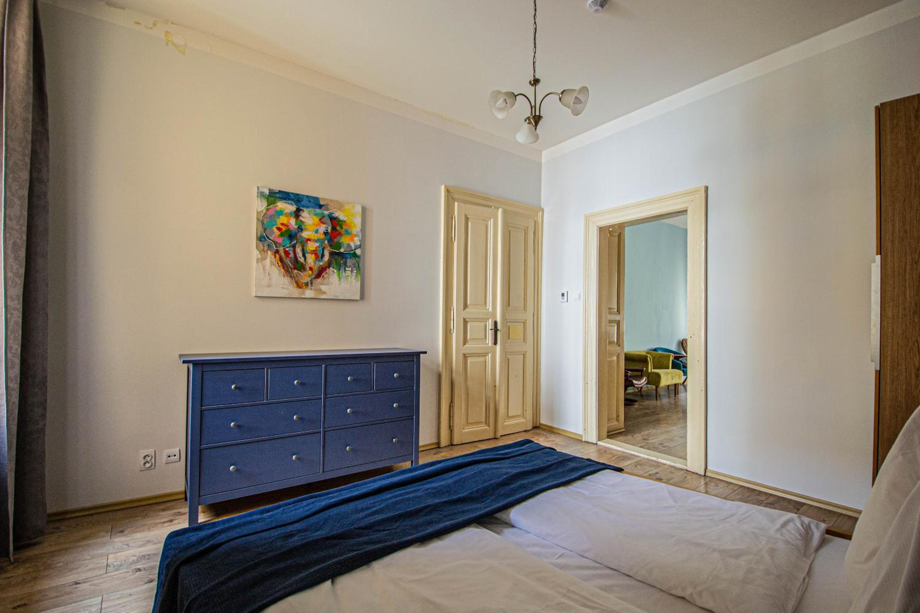 For celebrations spacious 3BDR apartment with balcony