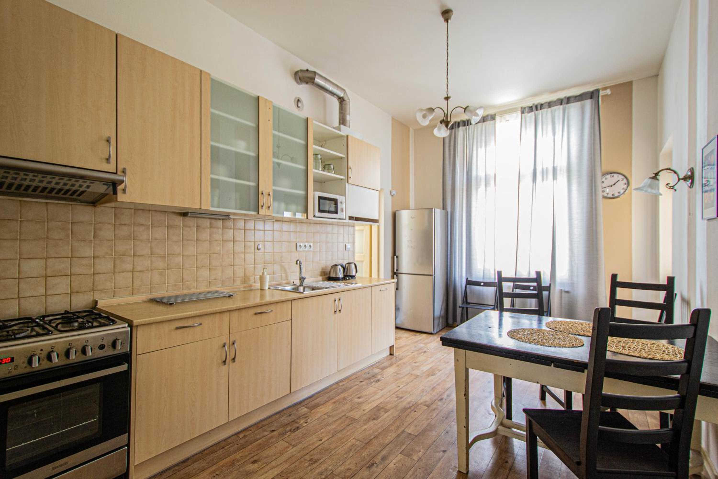 For celebrations spacious 3BDR apartment with balcony