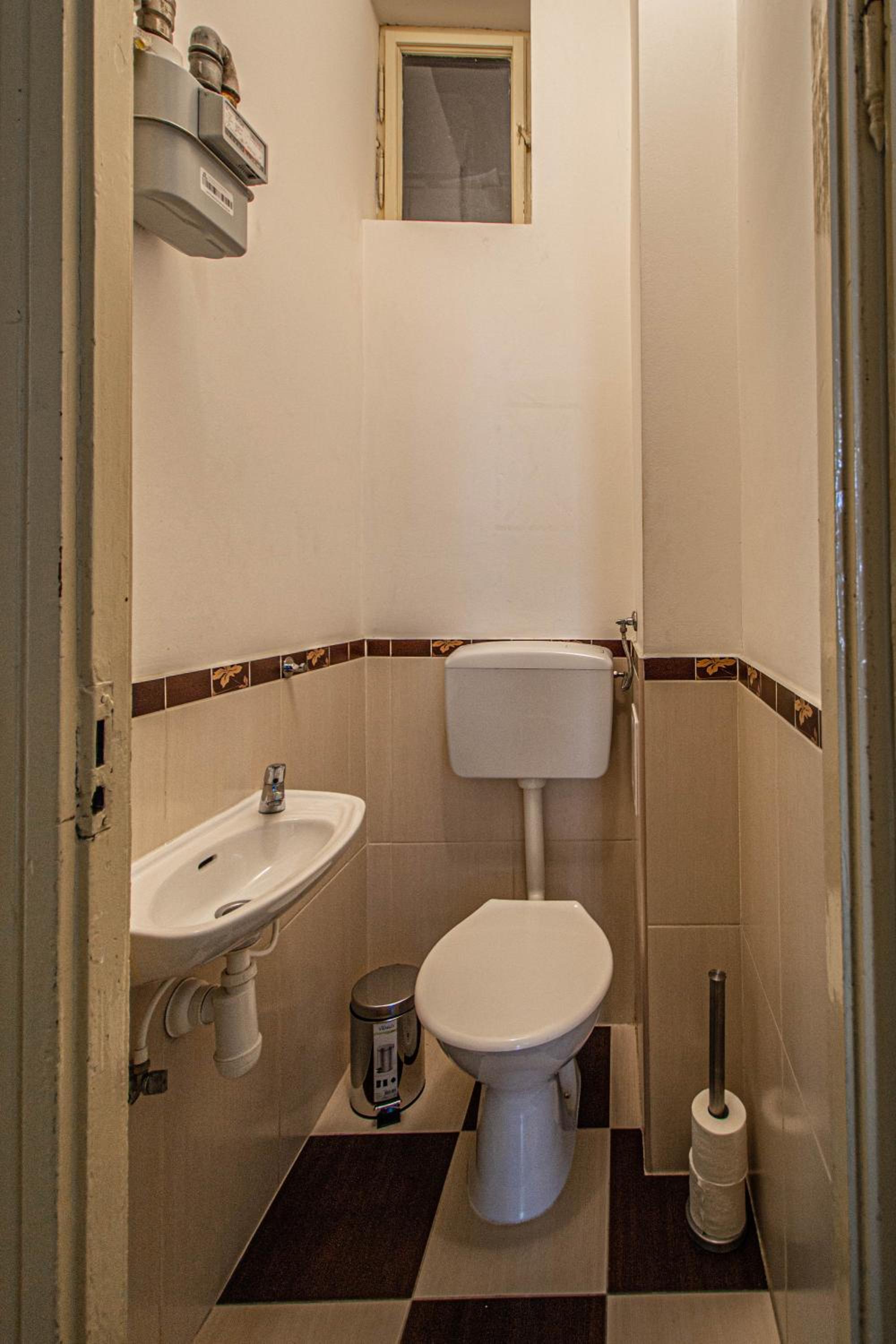 For celebrations spacious 3BDR apartment with balcony