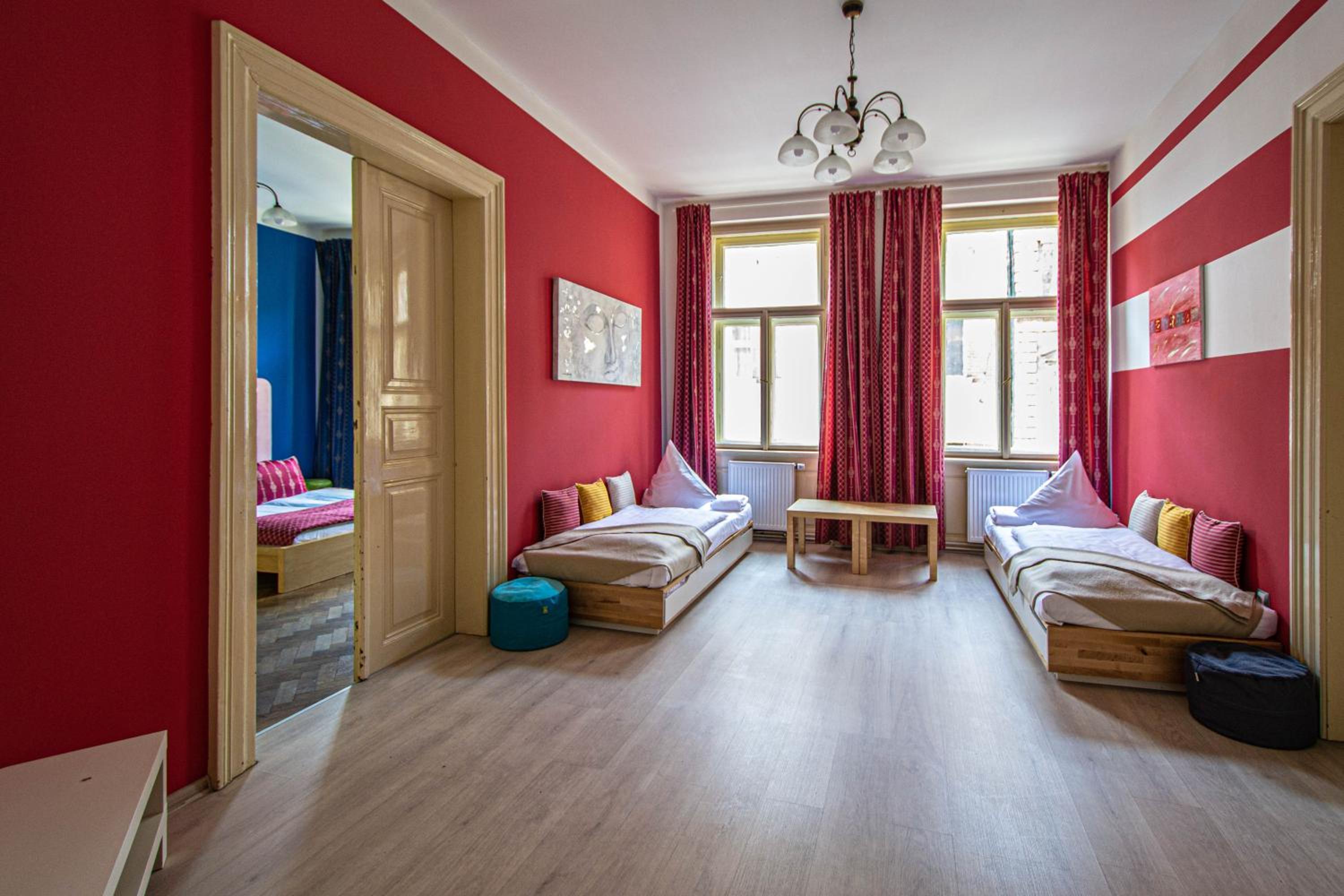 For celebrations spacious 3BDR apartment with balcony