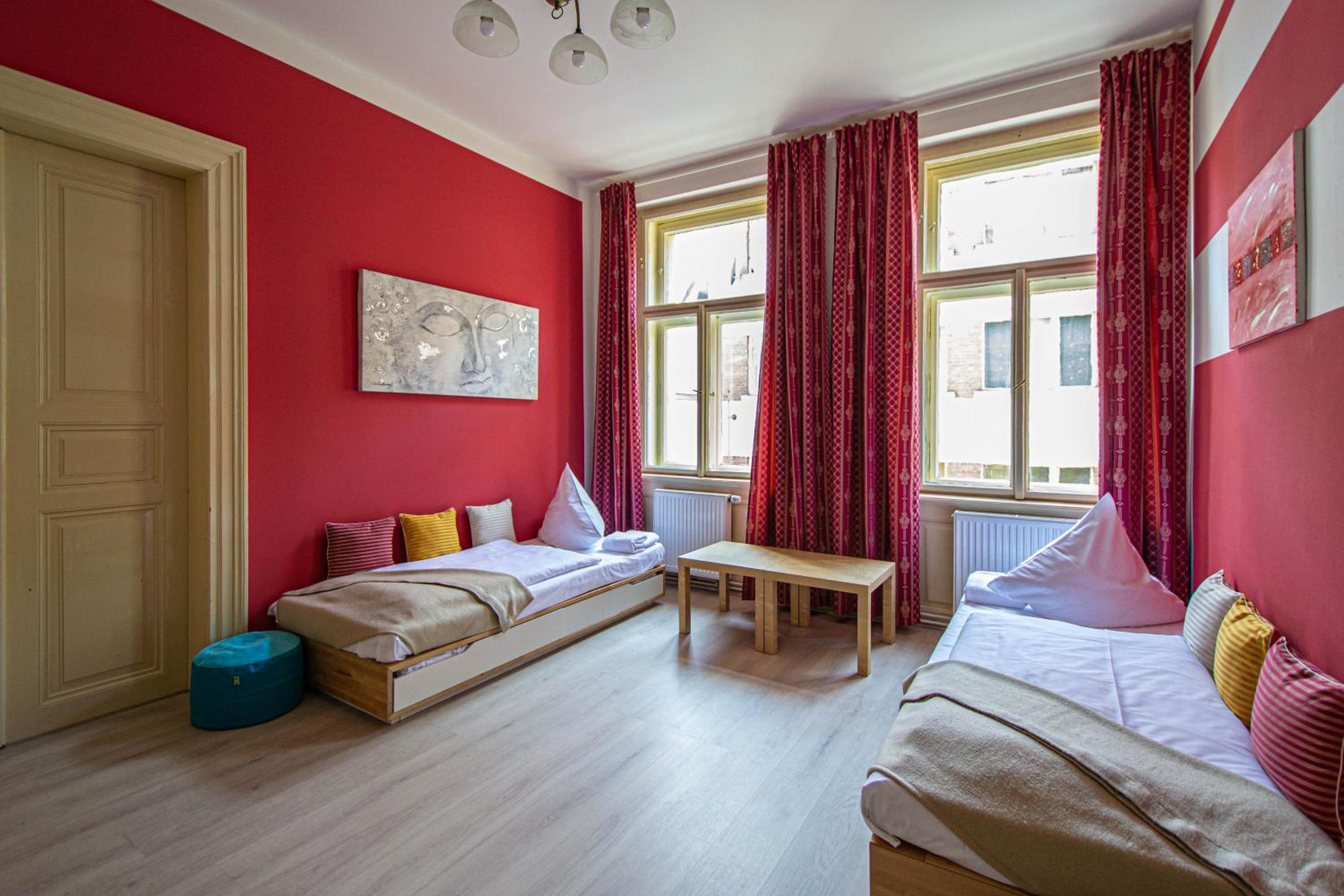 For celebrations spacious 3BDR apartment with balcony