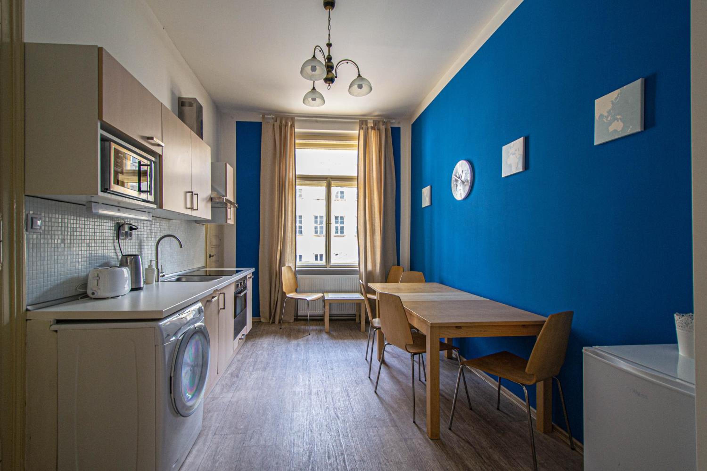 For celebrations spacious 3BDR apartment with balcony
