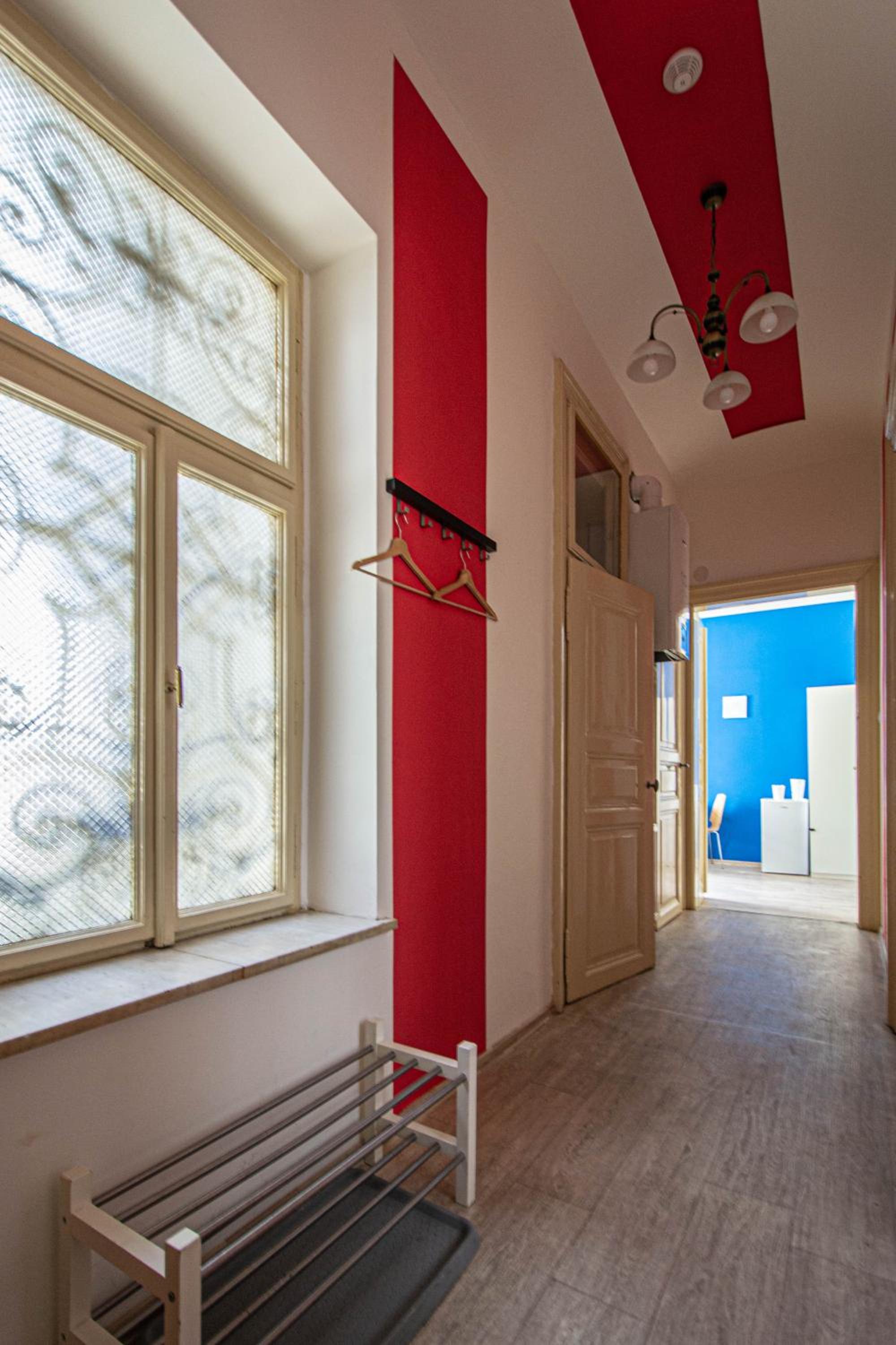 For celebrations spacious 3BDR apartment with balcony