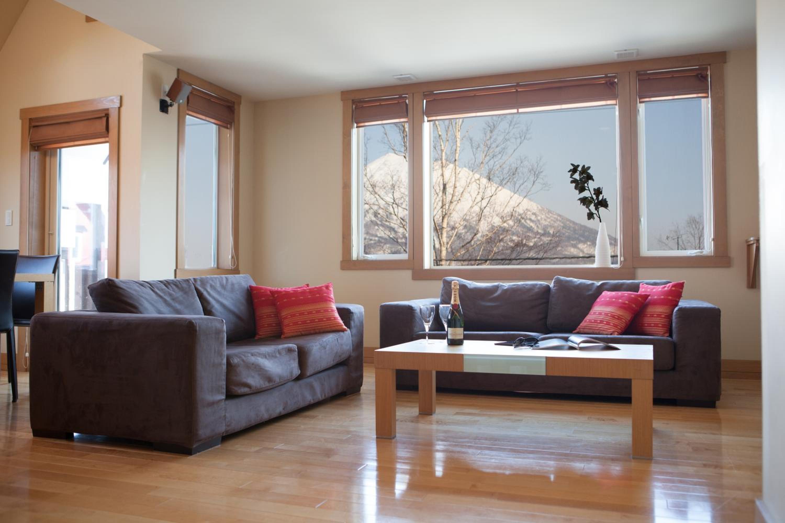 Kamakura Apartments