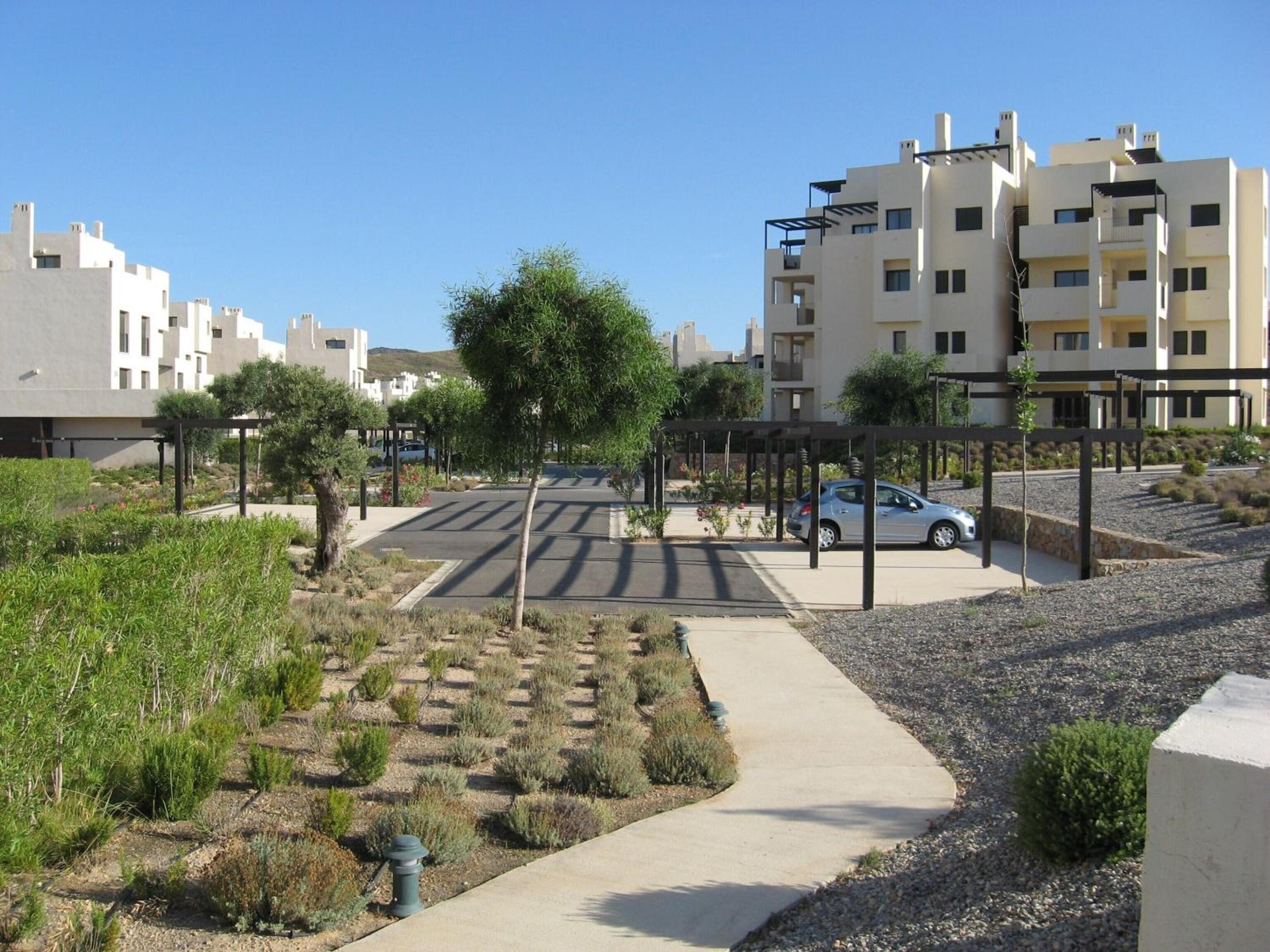 First Floor Non Smoking Air Conditioned 4 Person Luxury Golf Apartment view 2