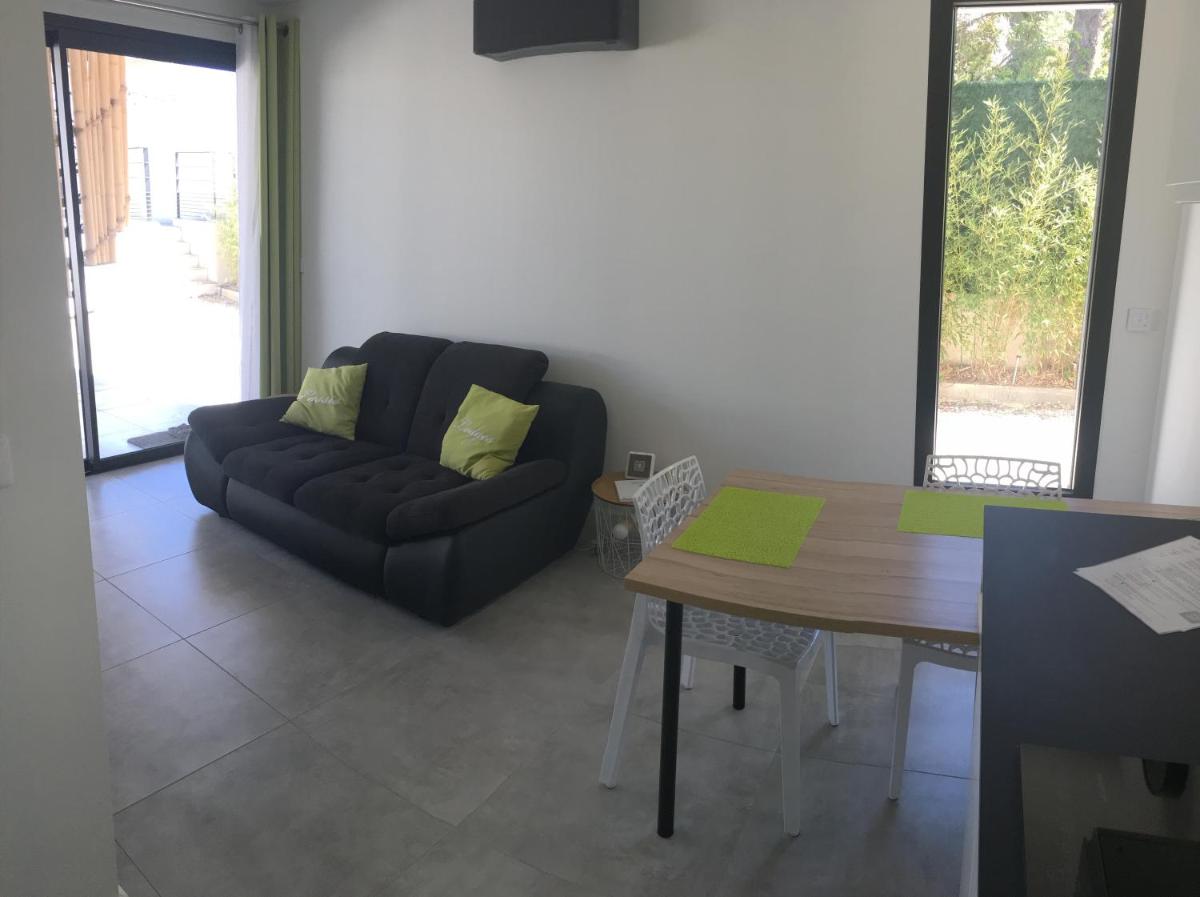 Cassis Lodges view 4