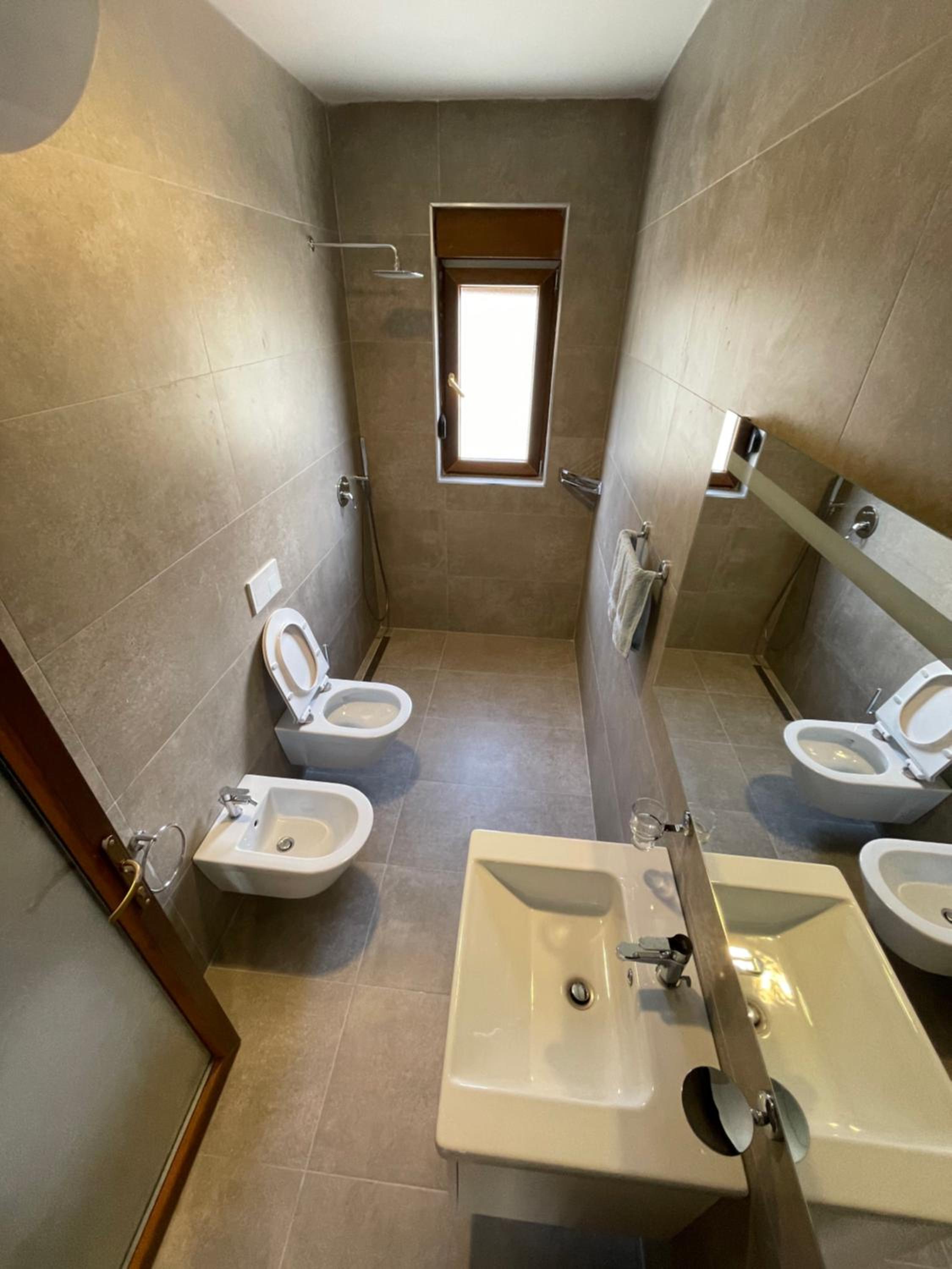 Gjiri Lalzit Apartment