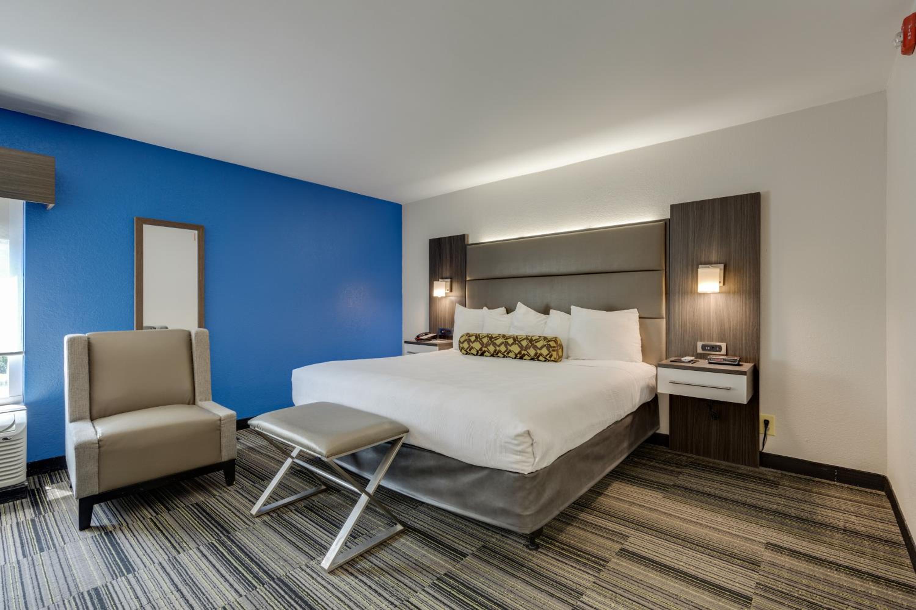 Alexis Inn and Suites Hotel - Property Image 58