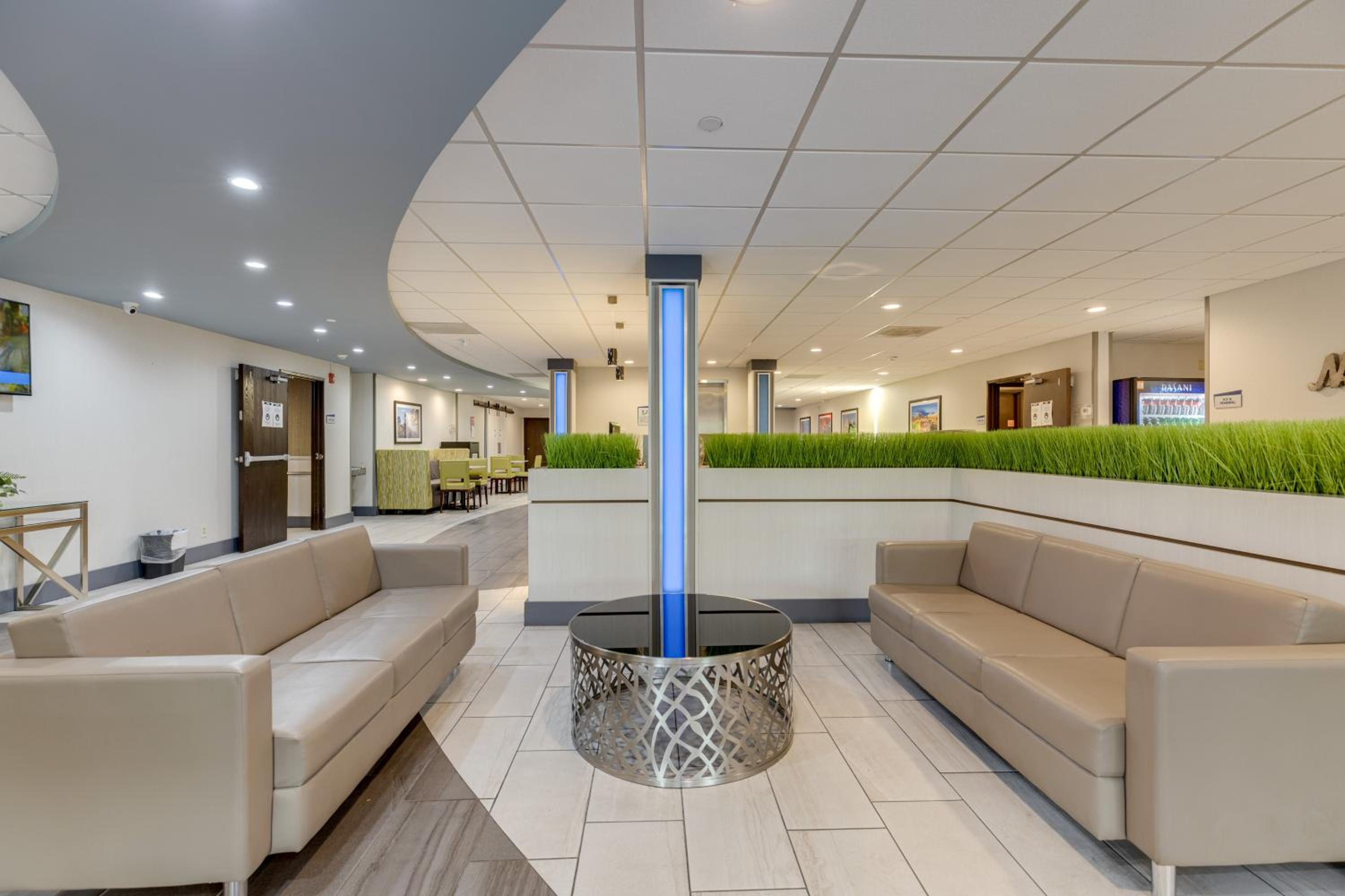 Alexis Inn and Suites Hotel - Property Image 14
