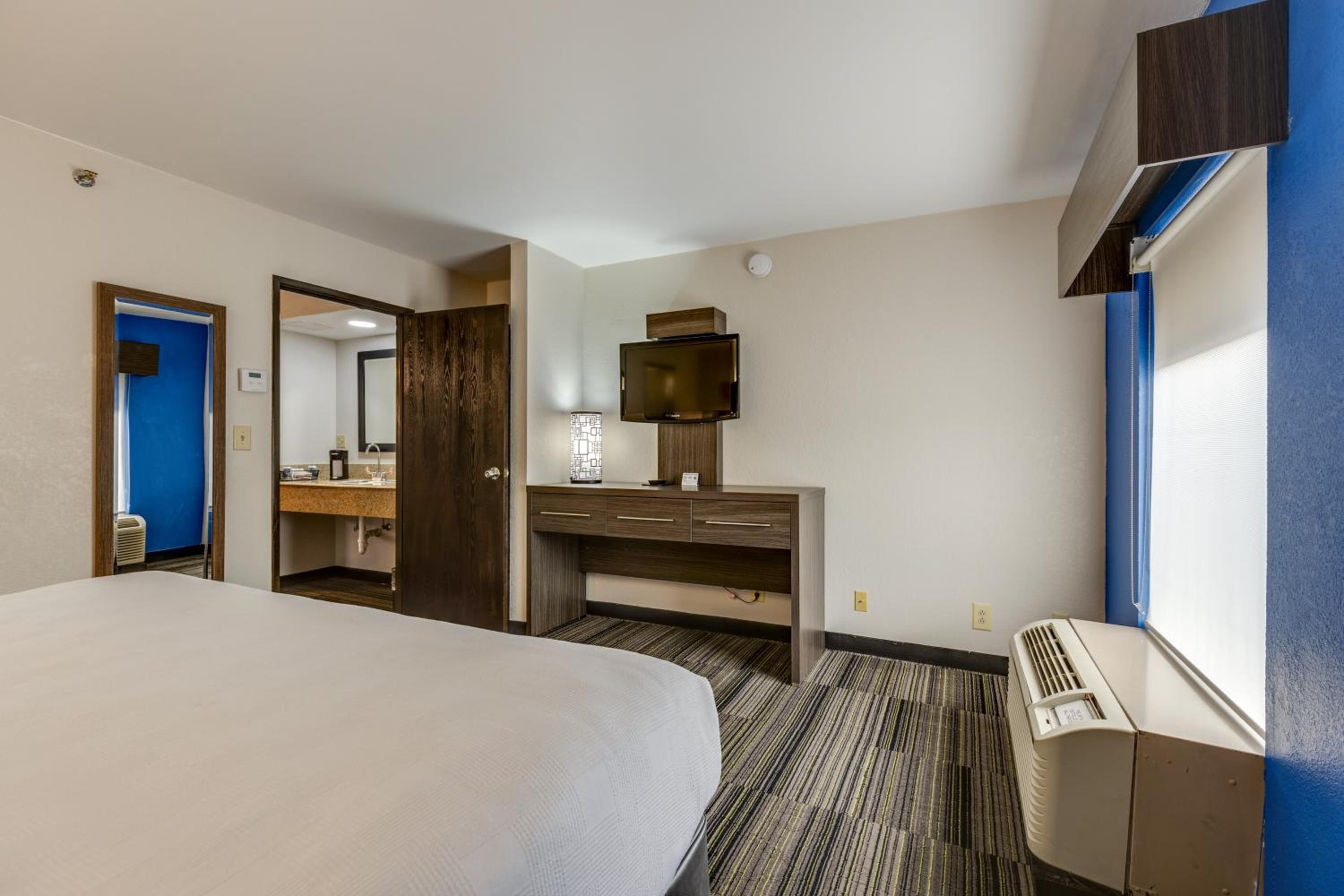 Alexis Inn and Suites Hotel - Property Image 30