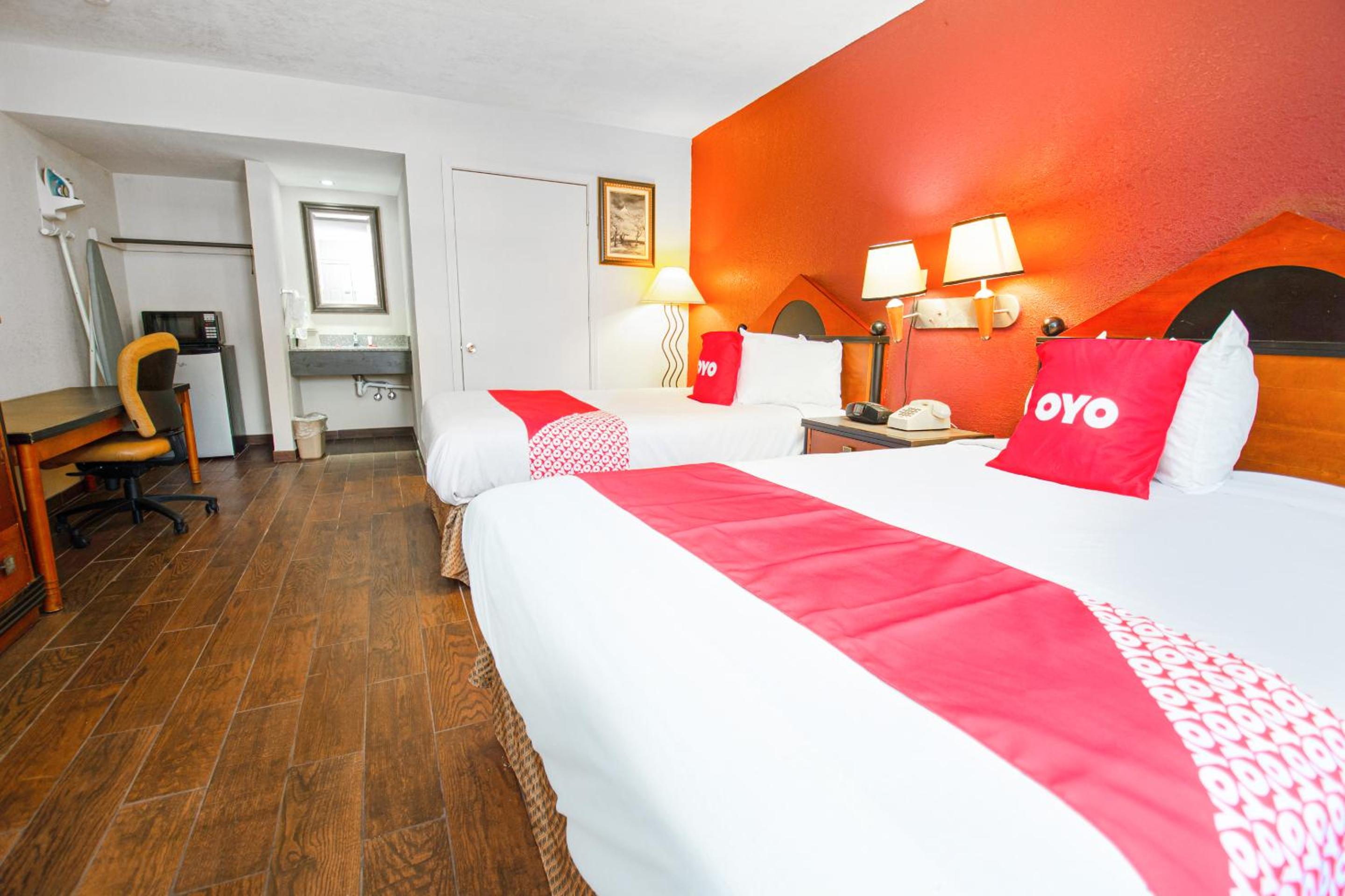 Blytheville Vacations - OYO Hotel Blytheville AR I-55 - Property Image 12
