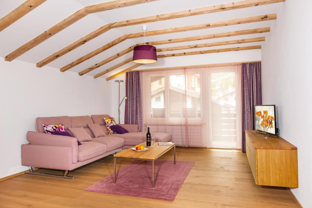 Mountain Apartments Zermatt Nr 10 view 3