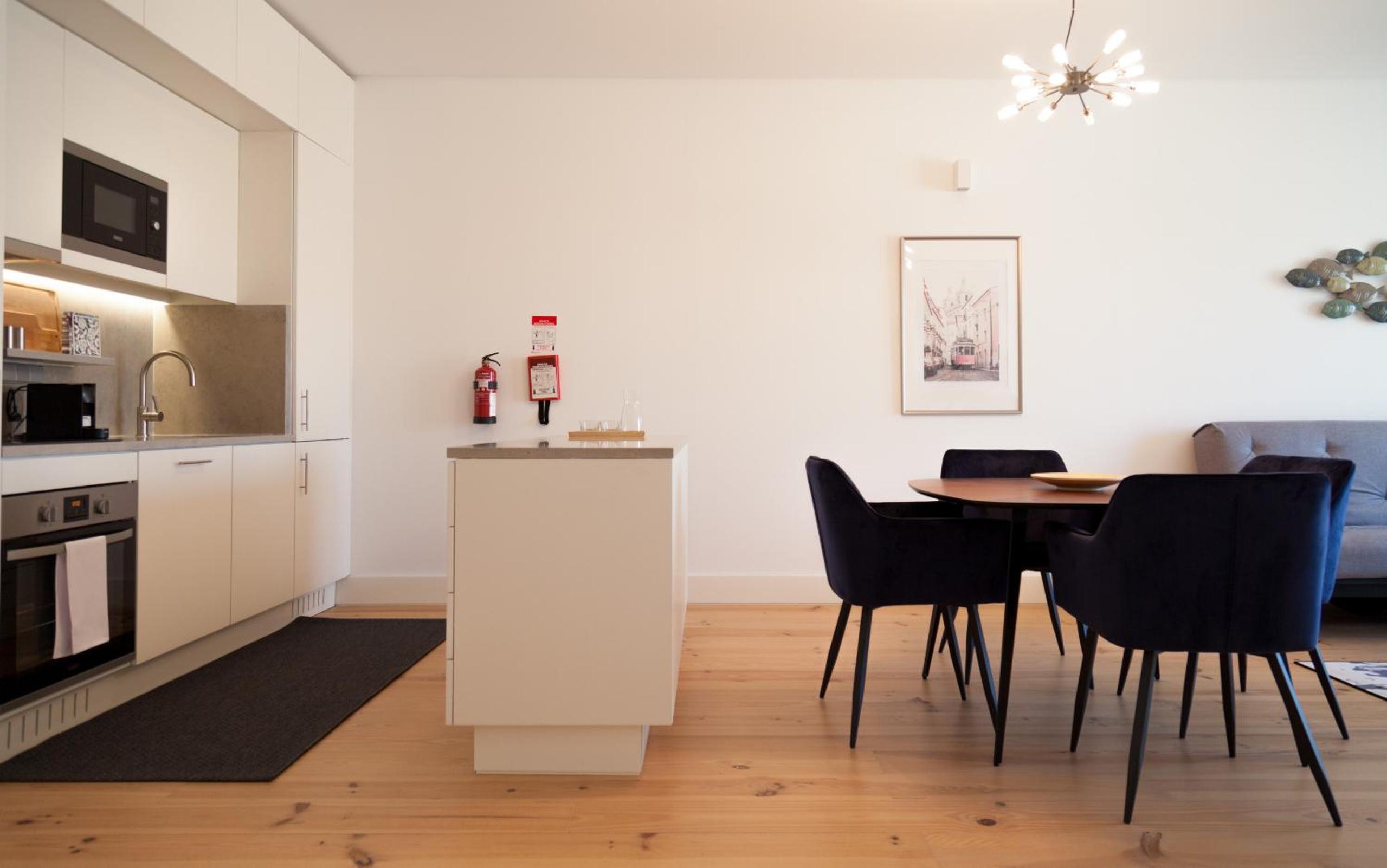 FLH Cais Sodré Design Flat view 4