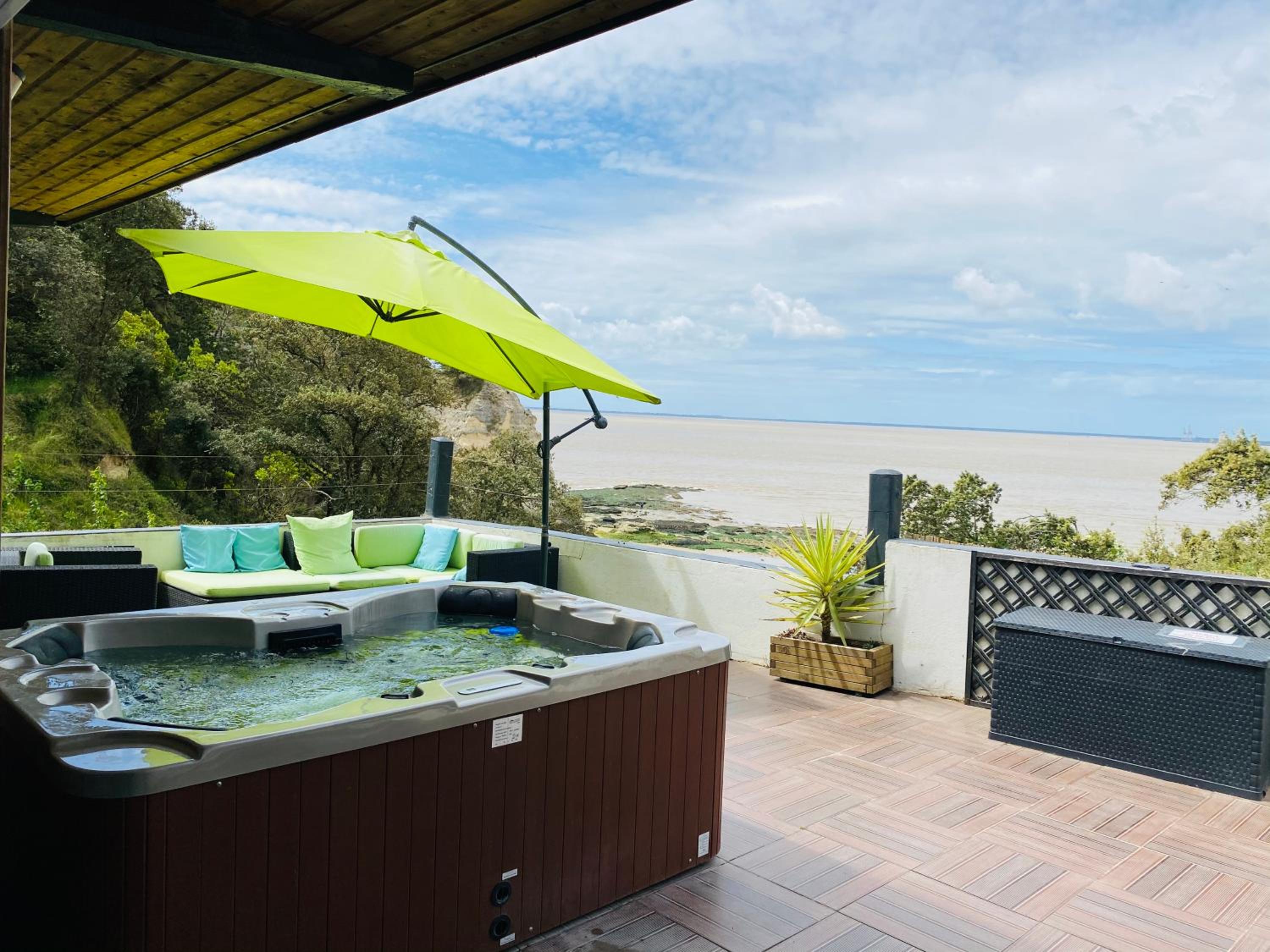 Villa le dauphin 4 étoiles vu Mer view 4