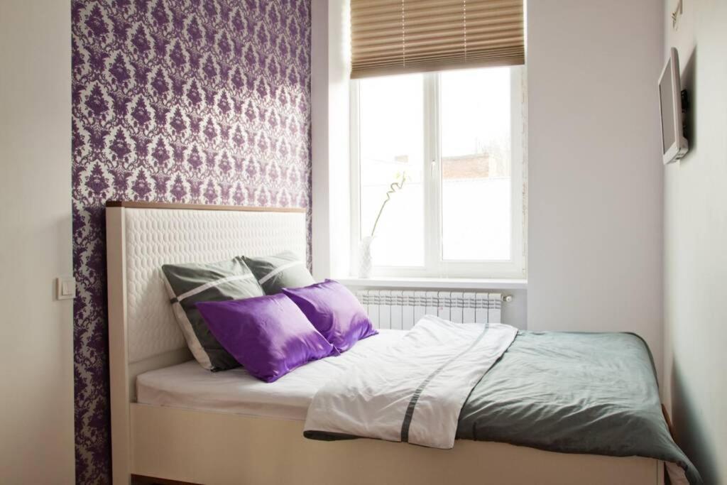 ROMANTIC Apartments - 2BR in Old Town , 5 min to Opera view 3