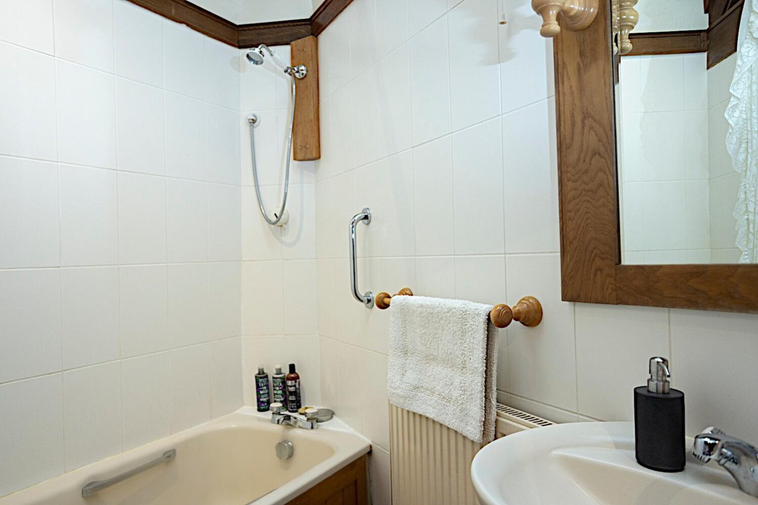 Photo 46
