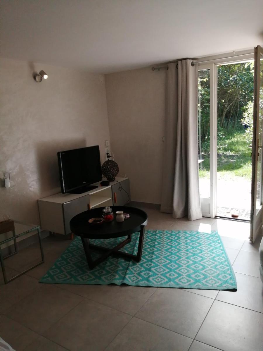 Studio entre Nimes et Uzes view 4