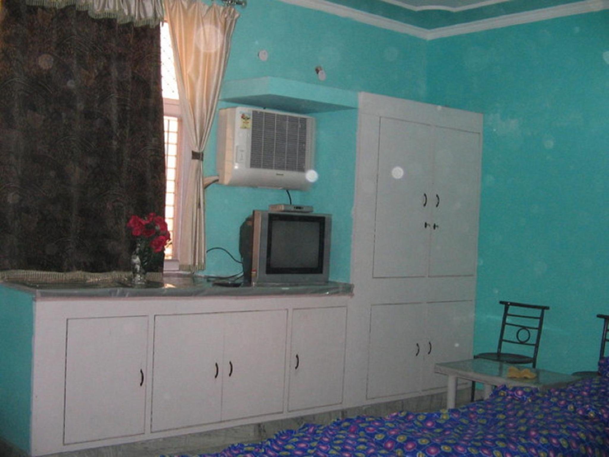 Photo 10