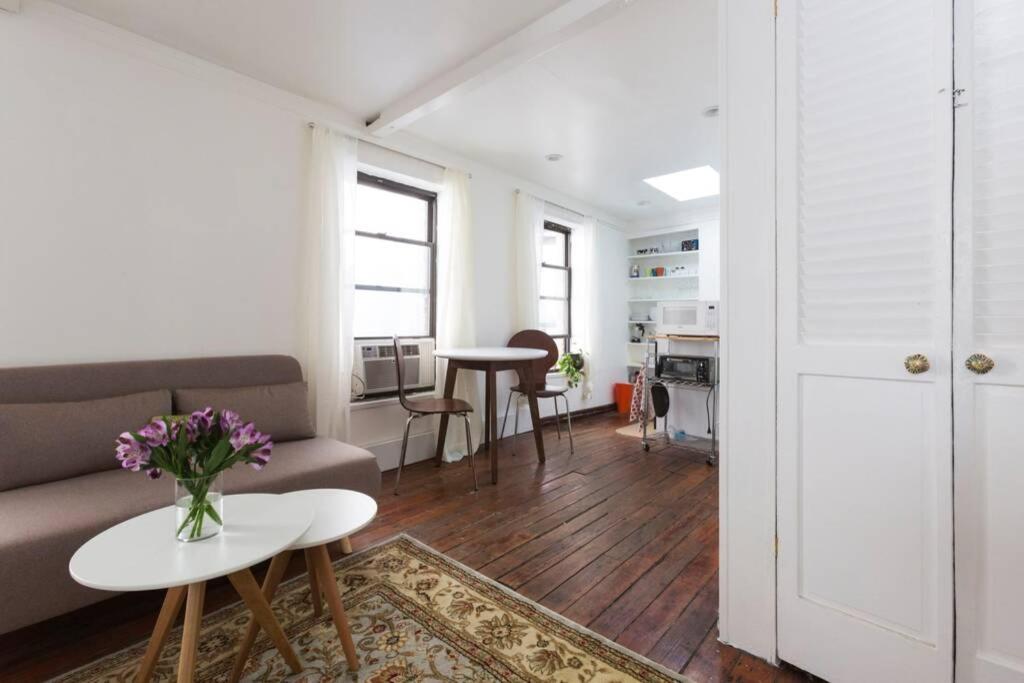 Cozy bright studio - Soho/Greenwich Village - 30+Days Only