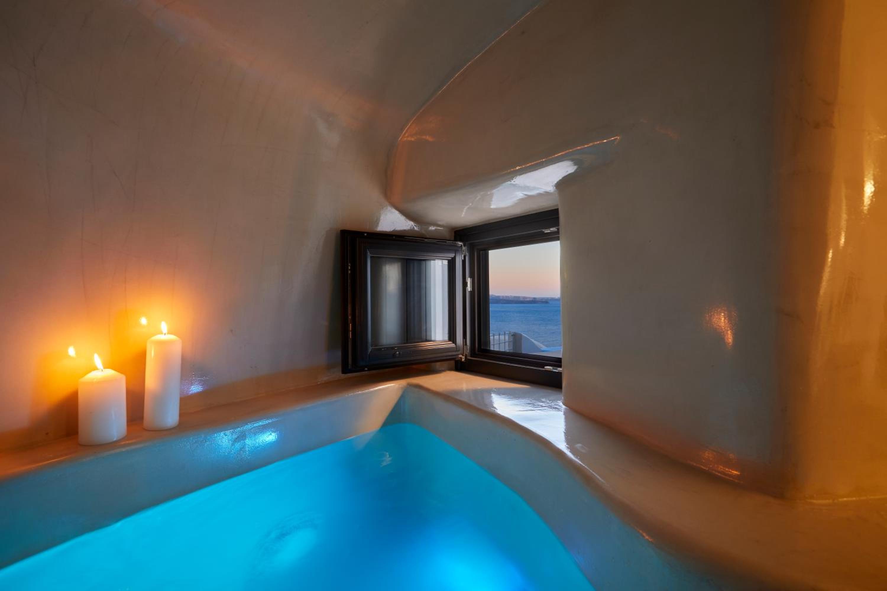 Blue Art Caves photo 4