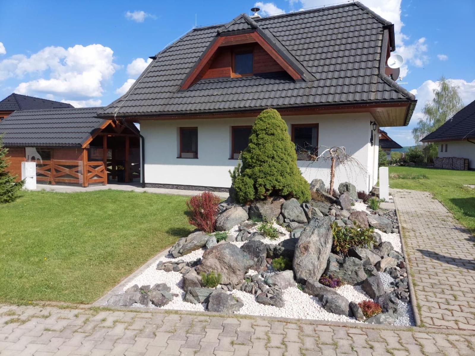 Villa Rocky View view 4