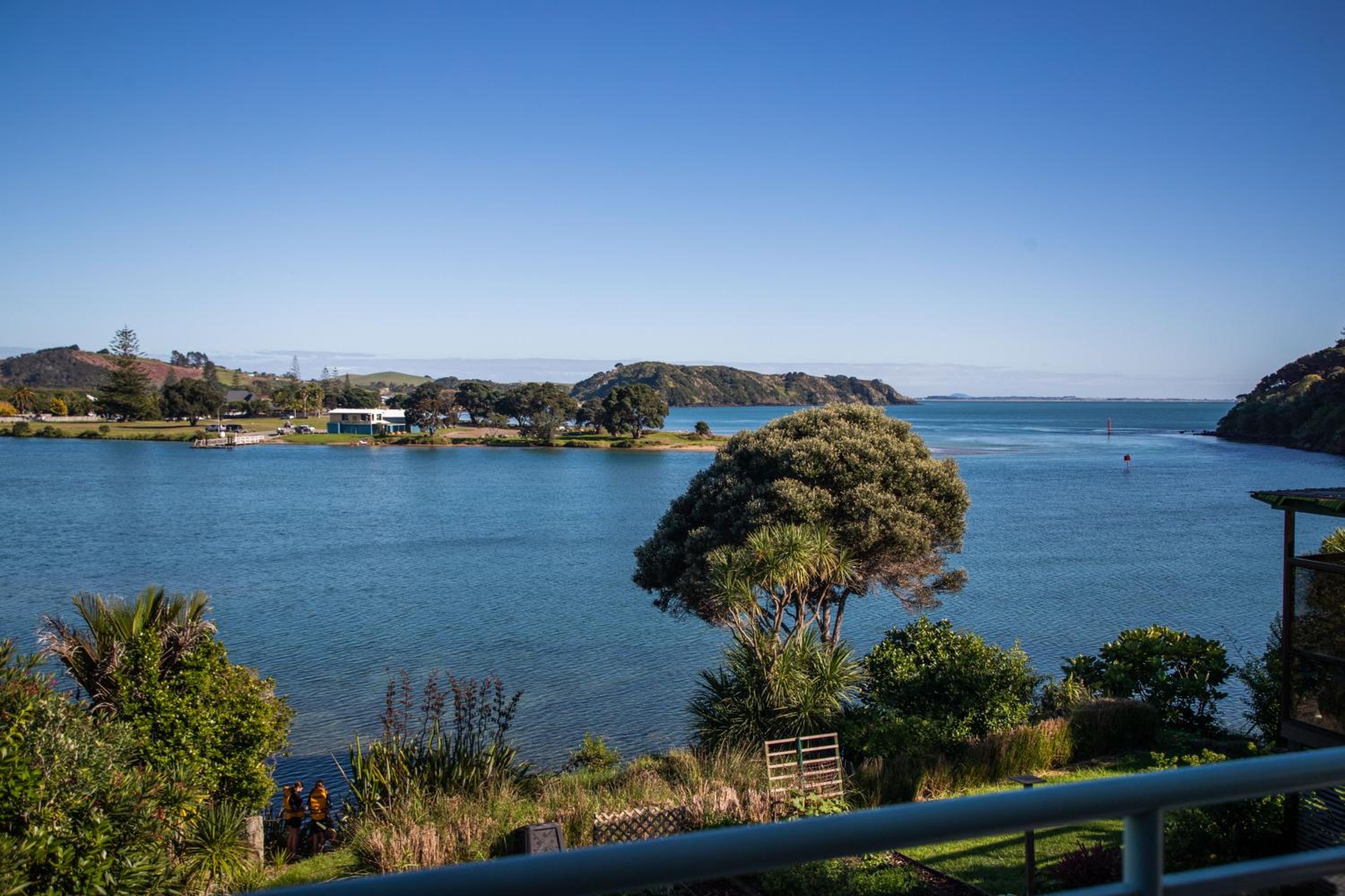 Soul Retreat - Cable Bay Holiday Home view 4