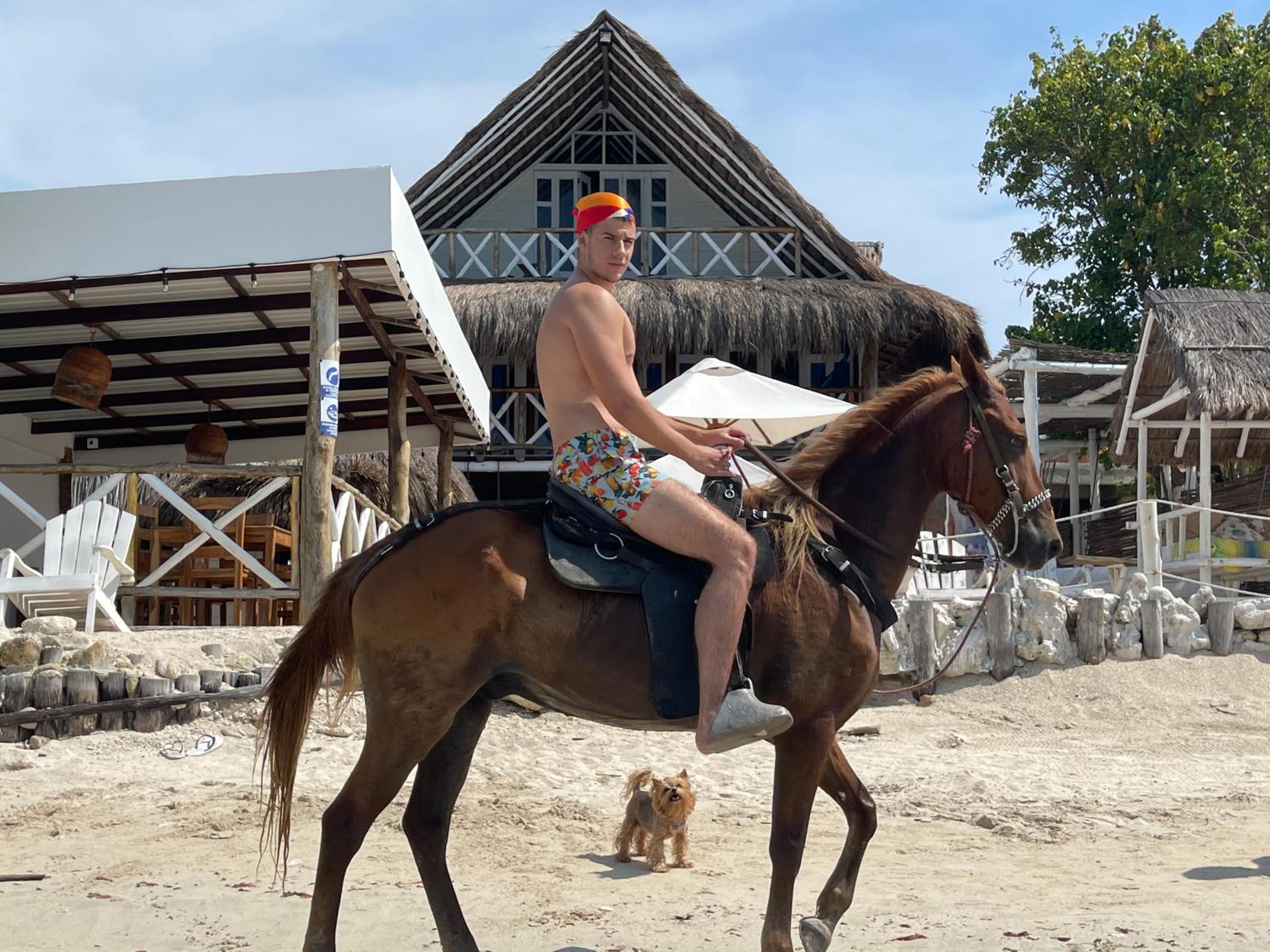 Mira Mira Beach