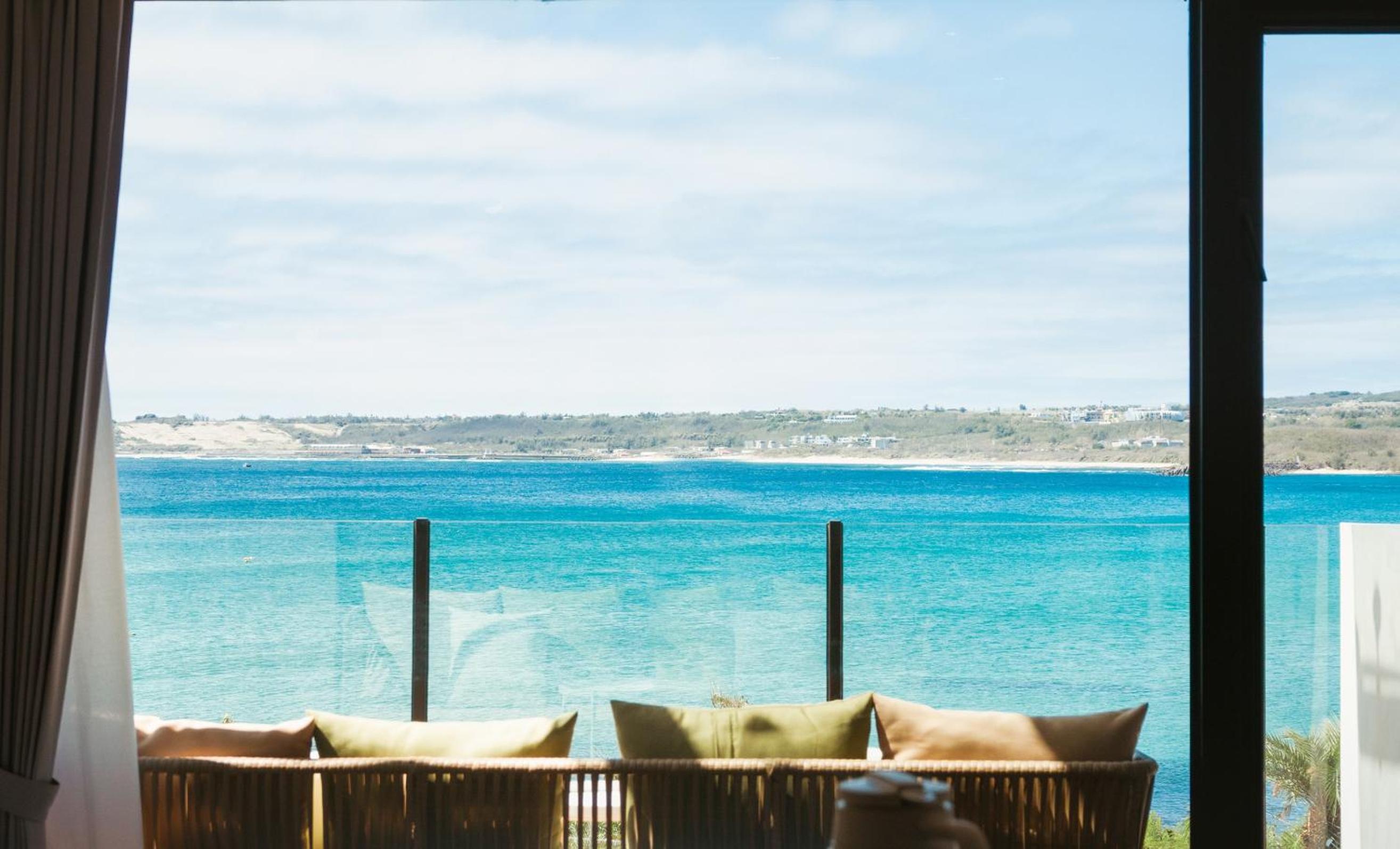 Sunshine Liv. view 2