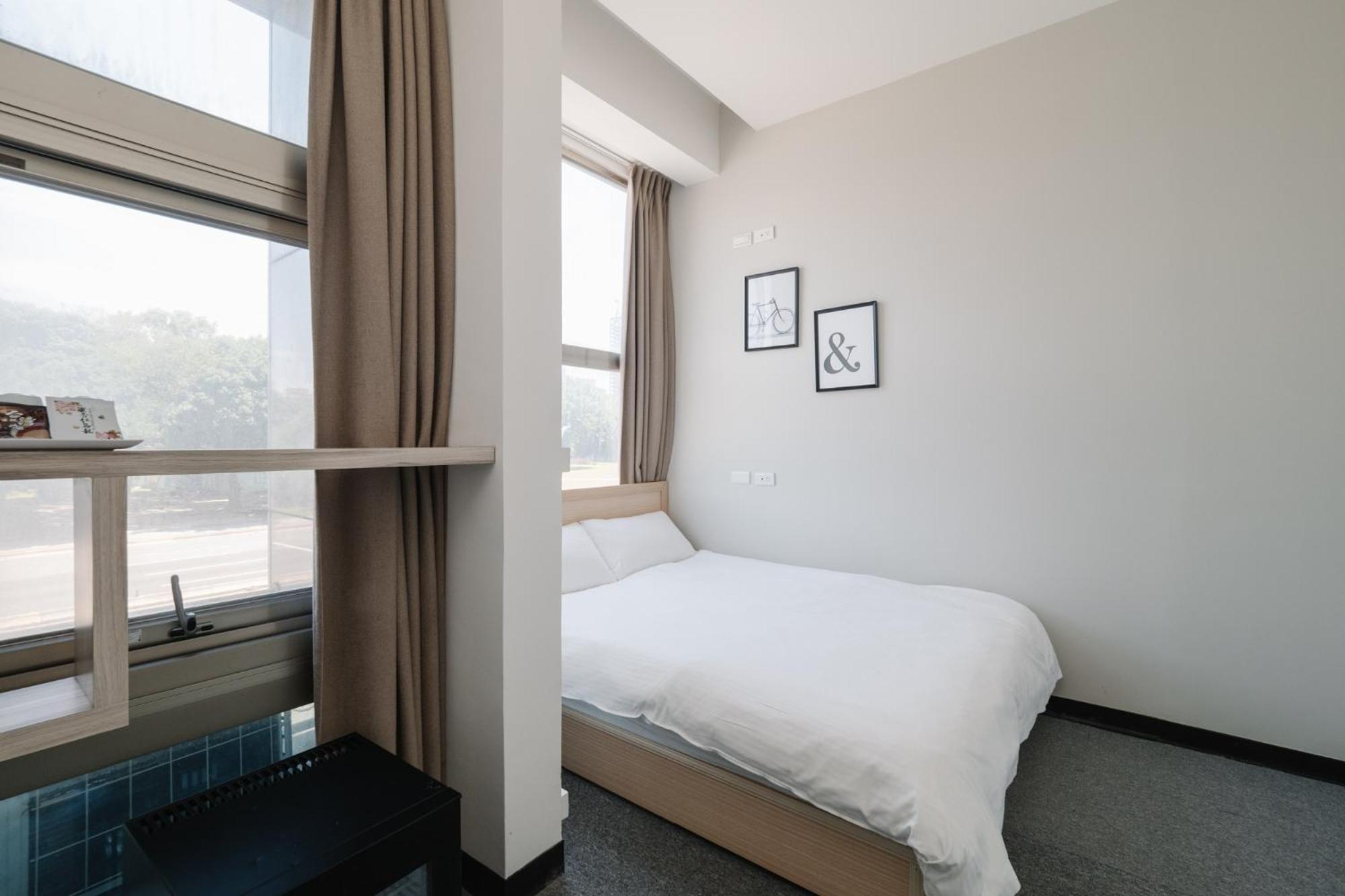 CJ Hotel