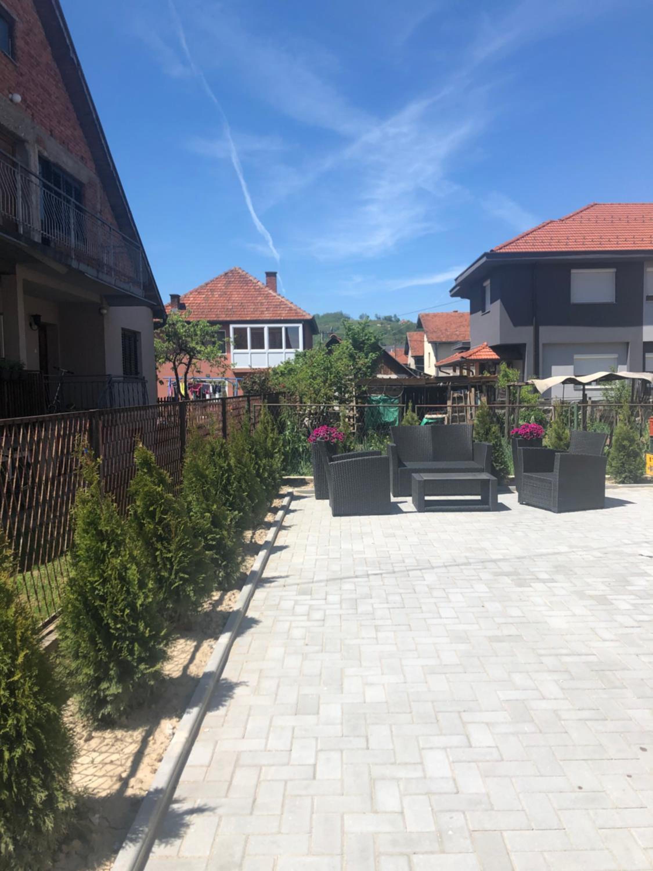 Apartmani Zlatna truba view 2