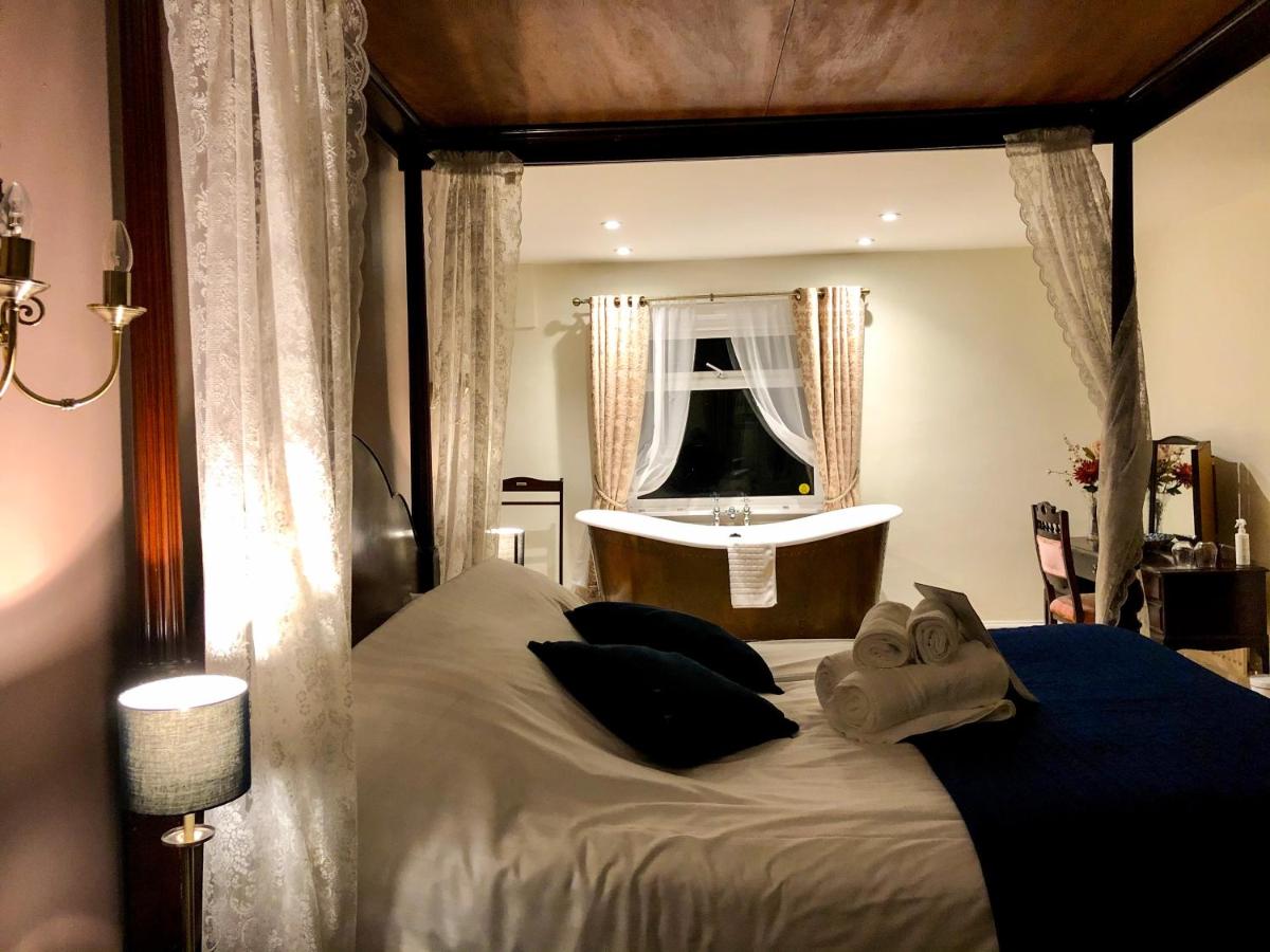 Ashmount Country House