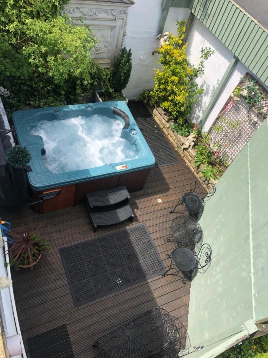 Ashmount Country House