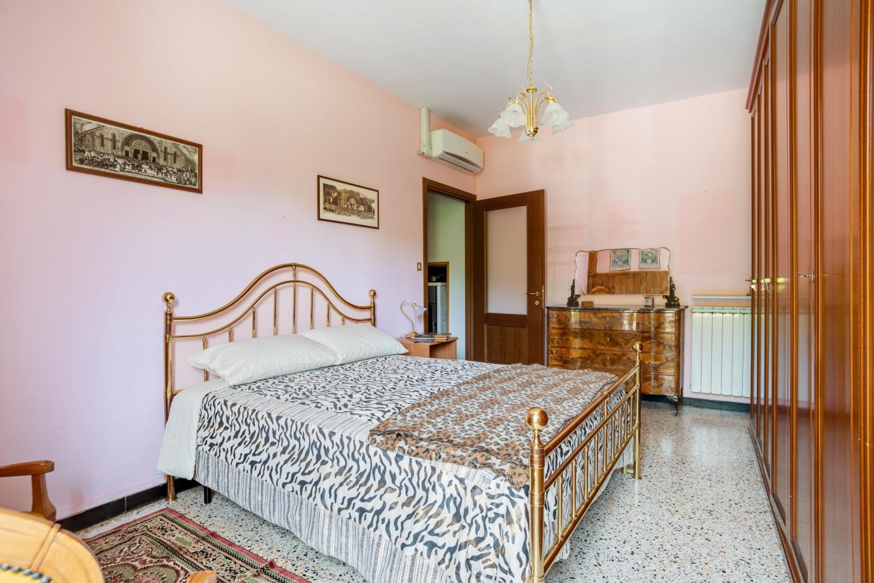 Villa Ciraldo in Monferrato with garden view 4