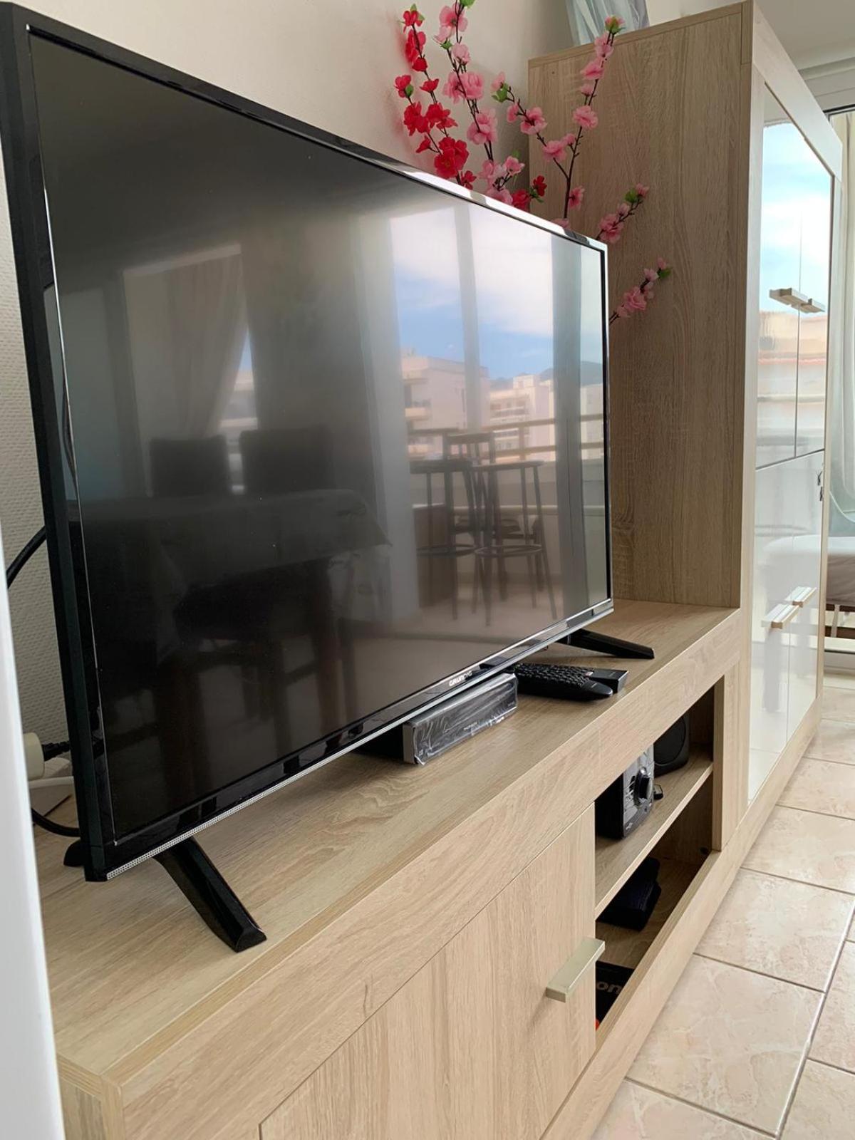 Appartement Première Ligne de mer avec piscine